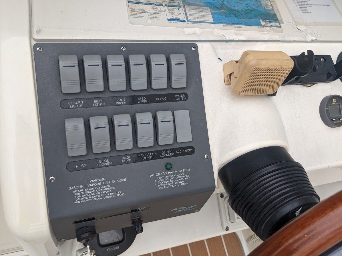 1996 Sea Ray
                                                             270 SUNDANCER Image Thumbnail #31