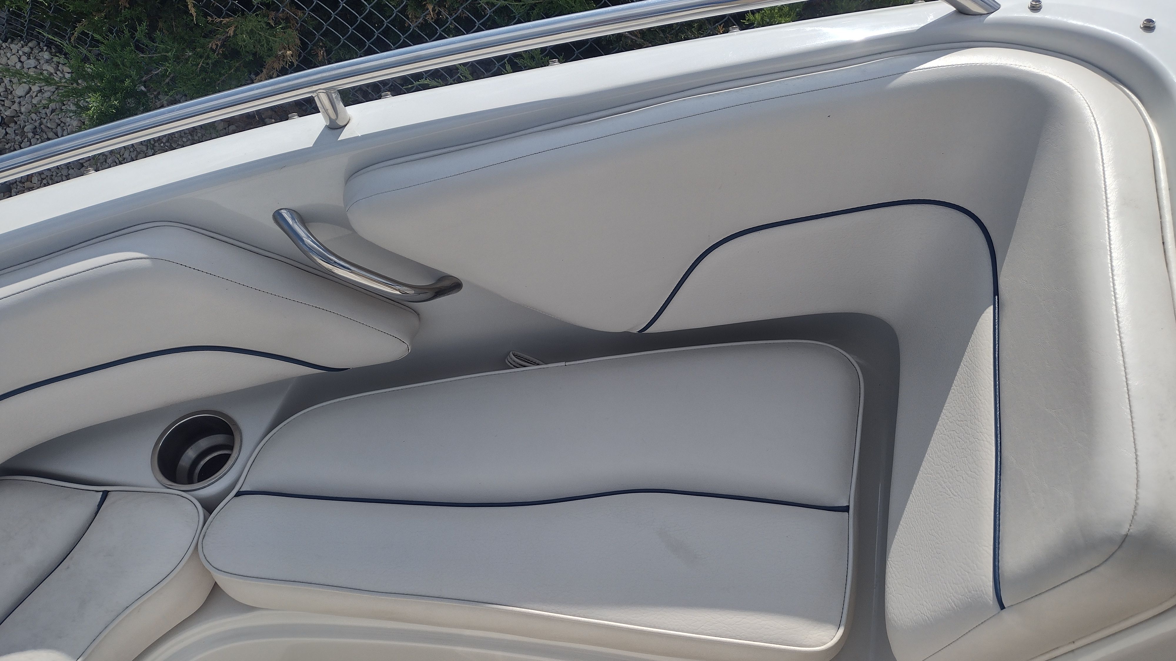 2006 Crownline
                                                             190LS Image Thumbnail #3