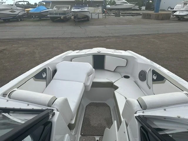 2015 Scarab 215 HO Image Thumbnail #3