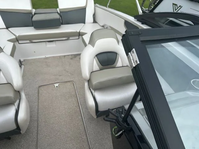 2015 Scarab 215 HO Image Thumbnail #6