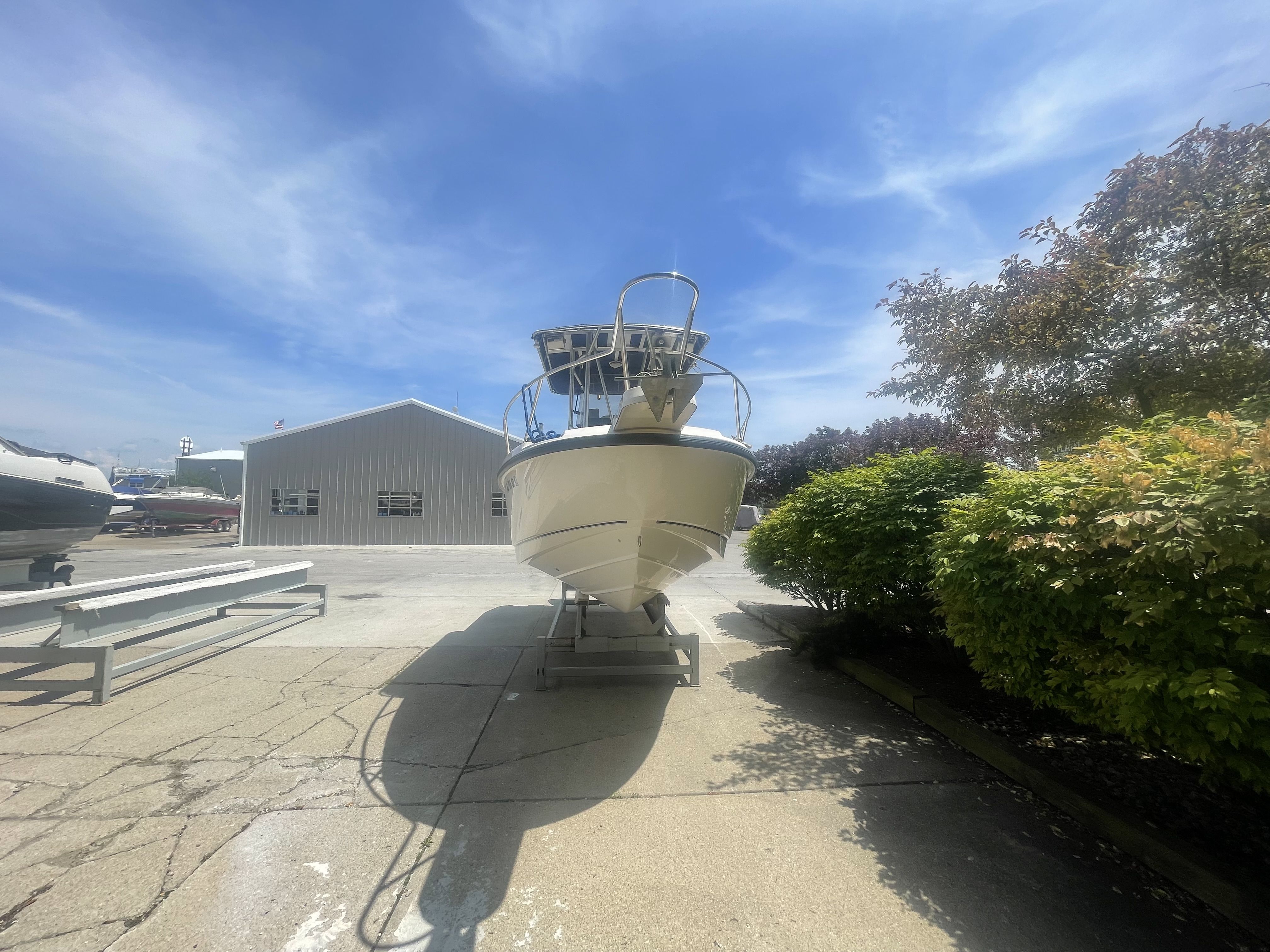 2000 Boston Whaler
                                                             21OUTRAGE Image Thumbnail #1