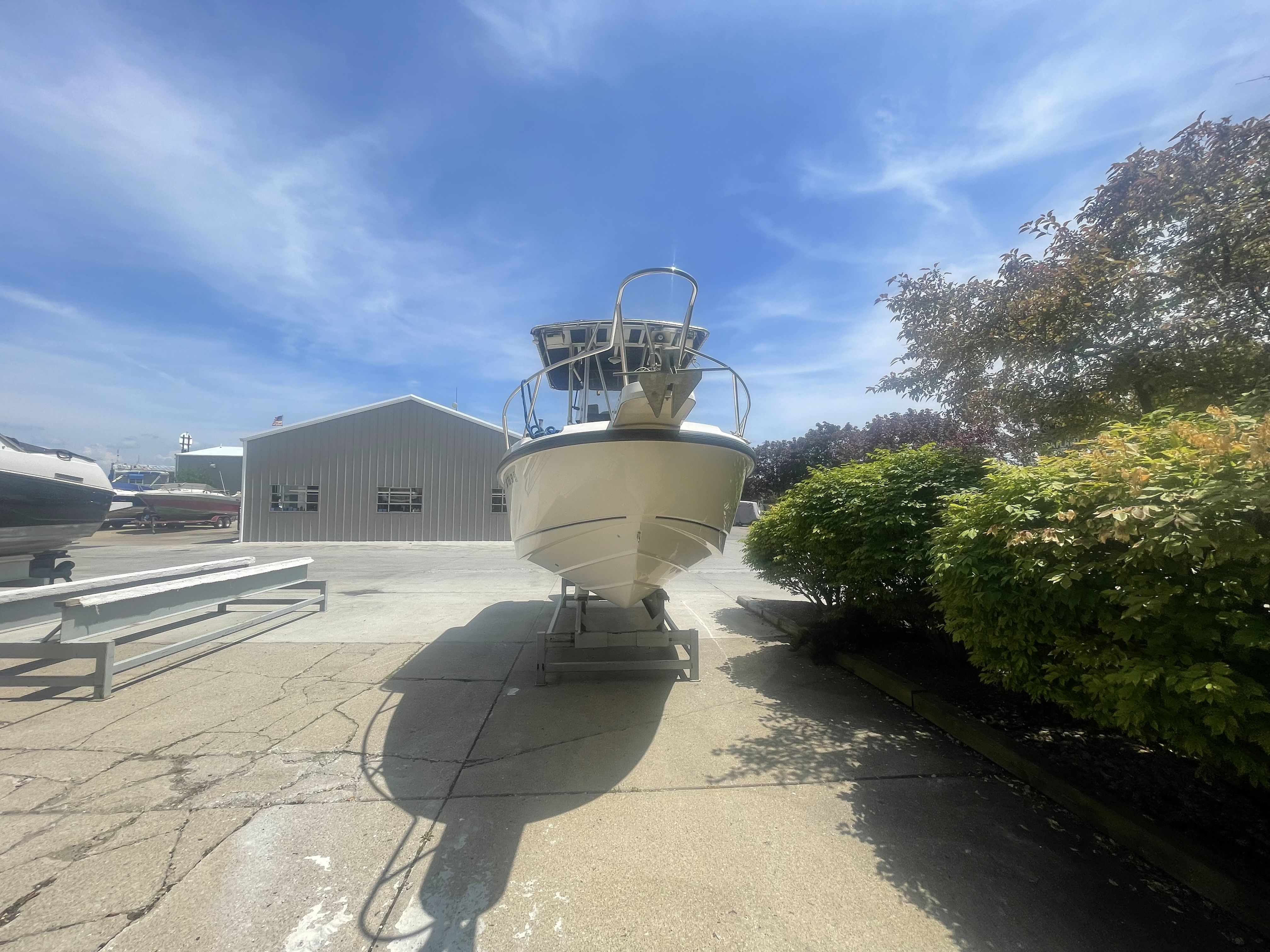2000 Boston Whaler
                                                             21OUTRAGE Image Thumbnail #2