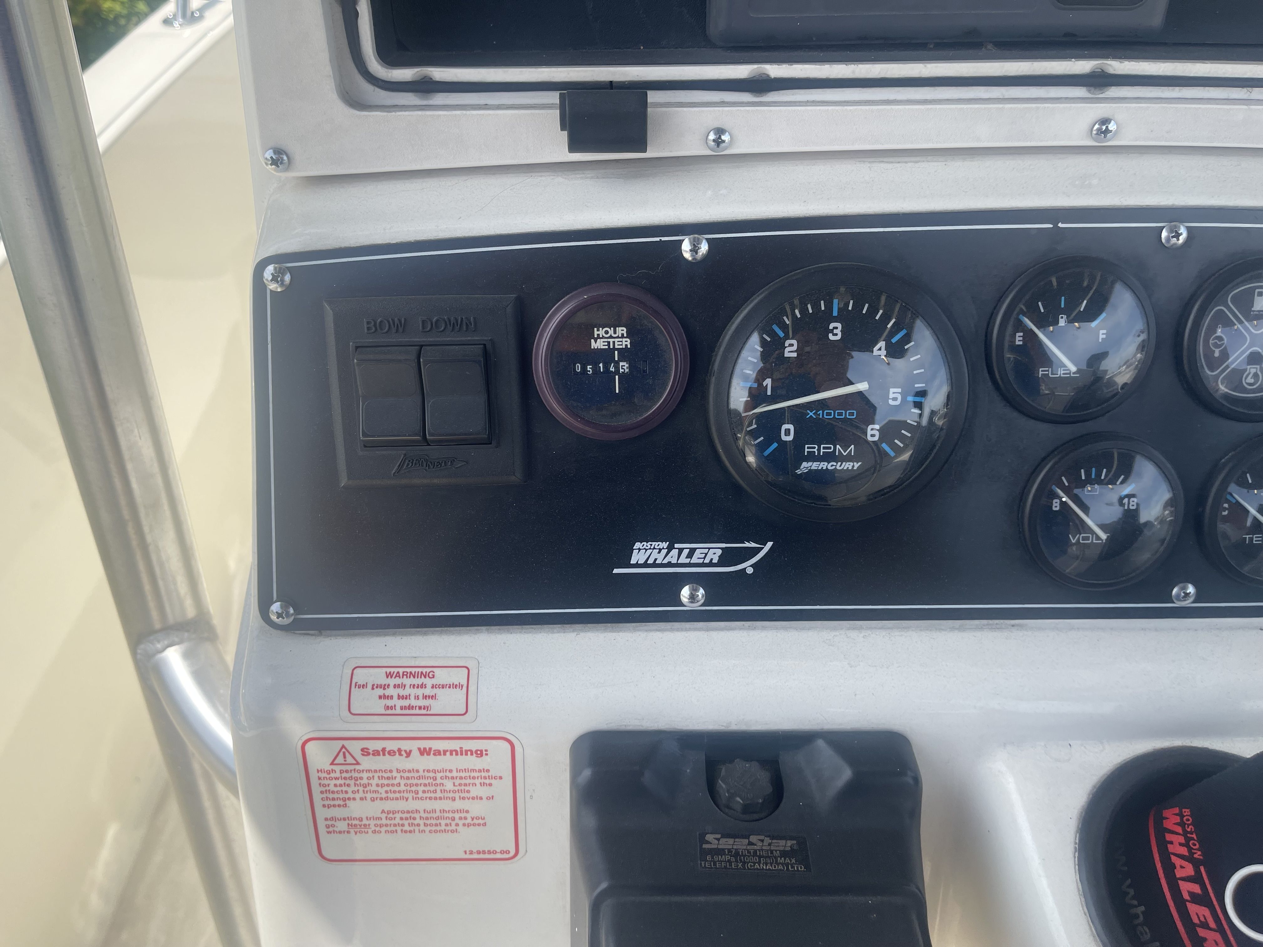 2000 Boston Whaler
                                                             21OUTRAGE Image Thumbnail #12