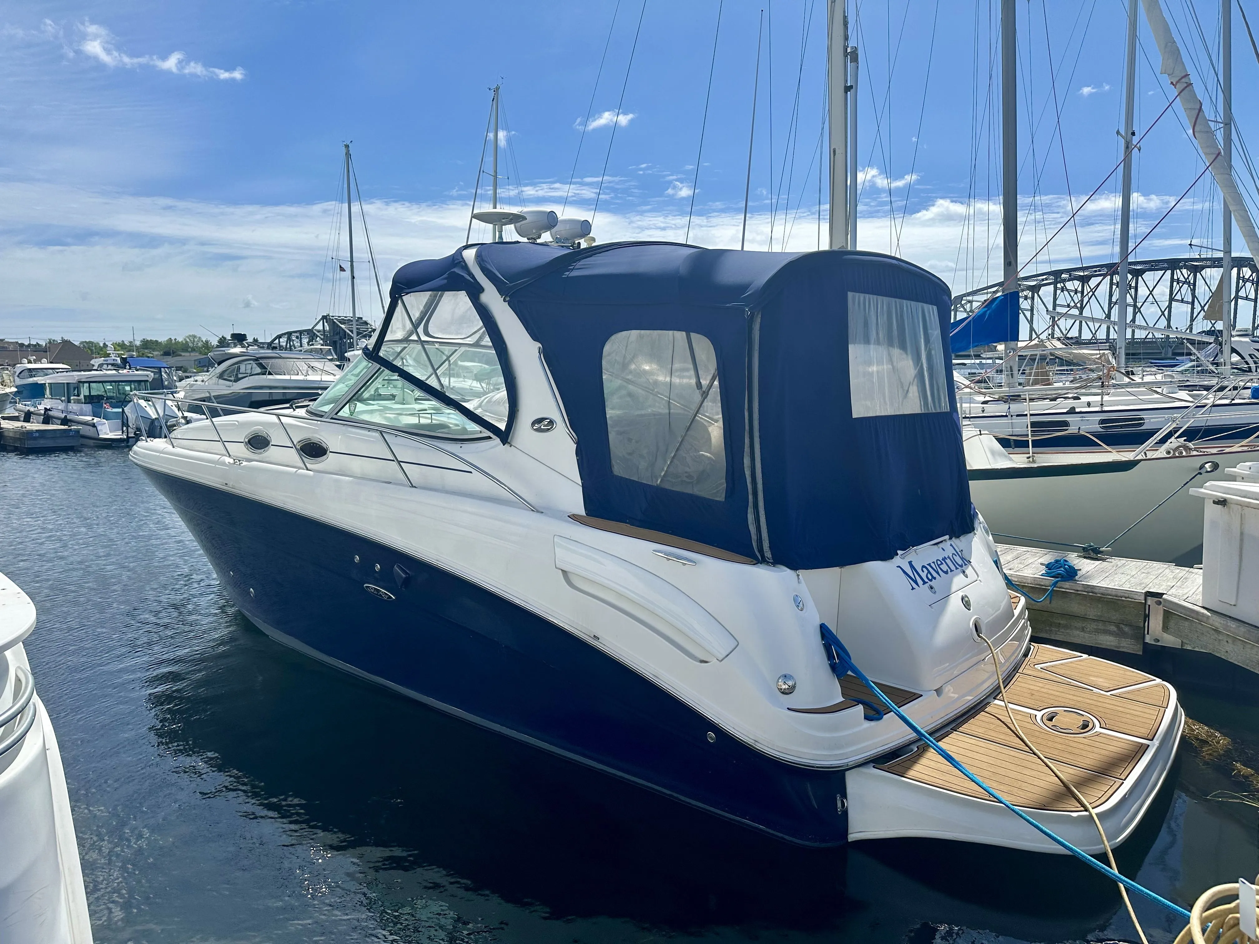2006 Sea Ray 300 SUNDANCER Image Thumbnail #0