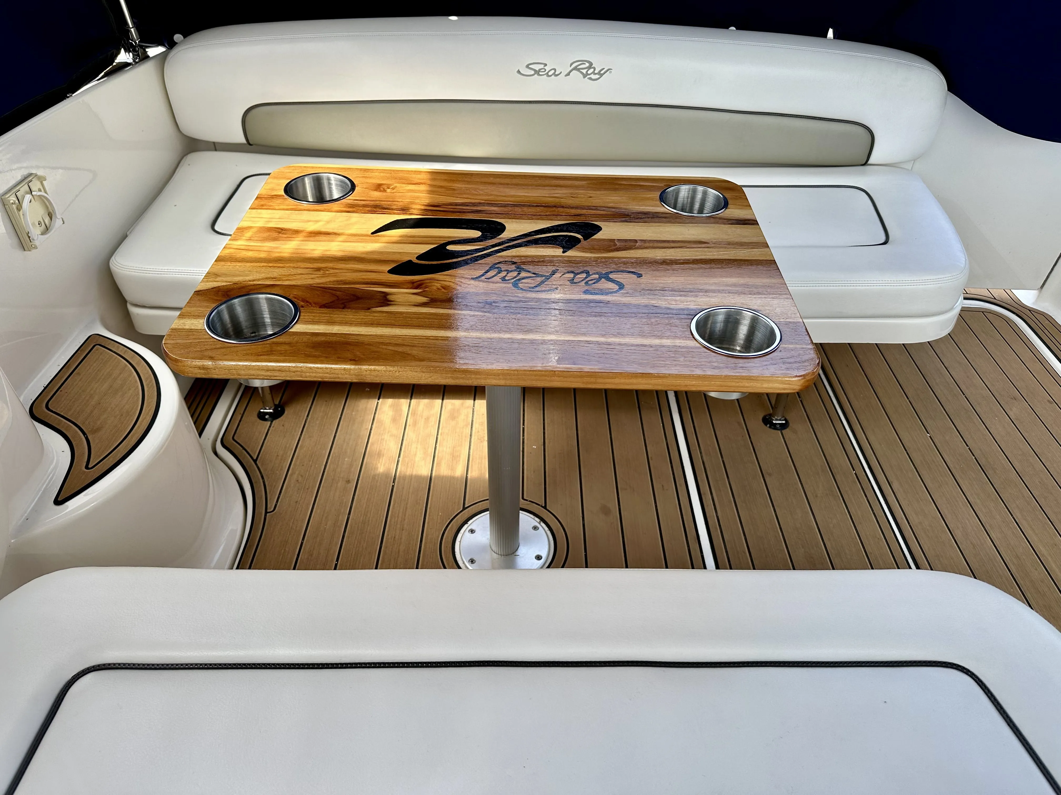 2006 Sea Ray 300 SUNDANCER Image Thumbnail #3
