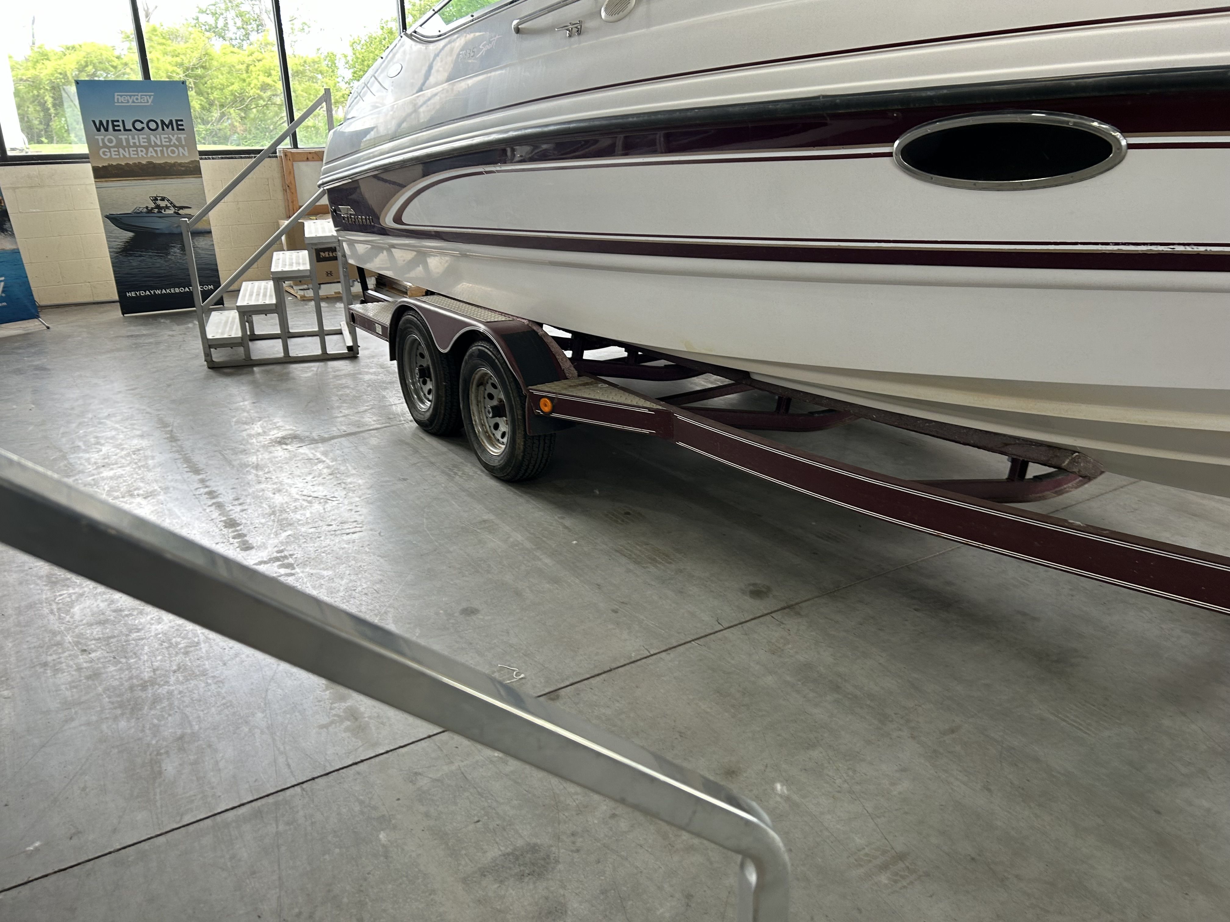 1997 Chaparral 2335SS Image Thumbnail #4