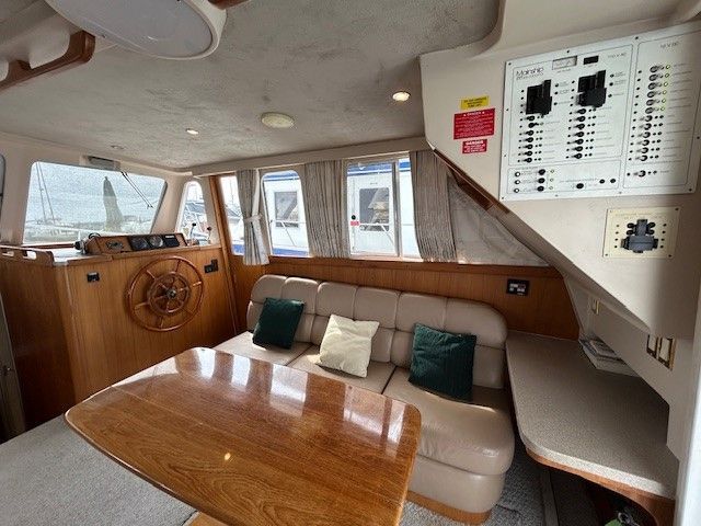 1997 Mainship 350 PT Image Thumbnail #11