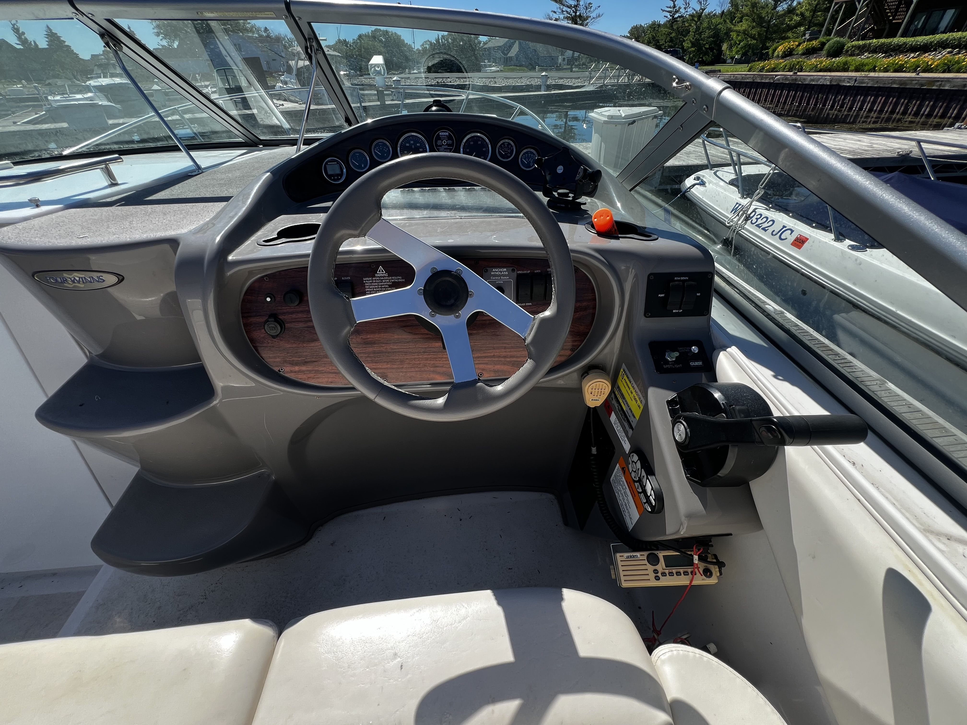 2001 Four Winns 268 VISTA Image Thumbnail #7