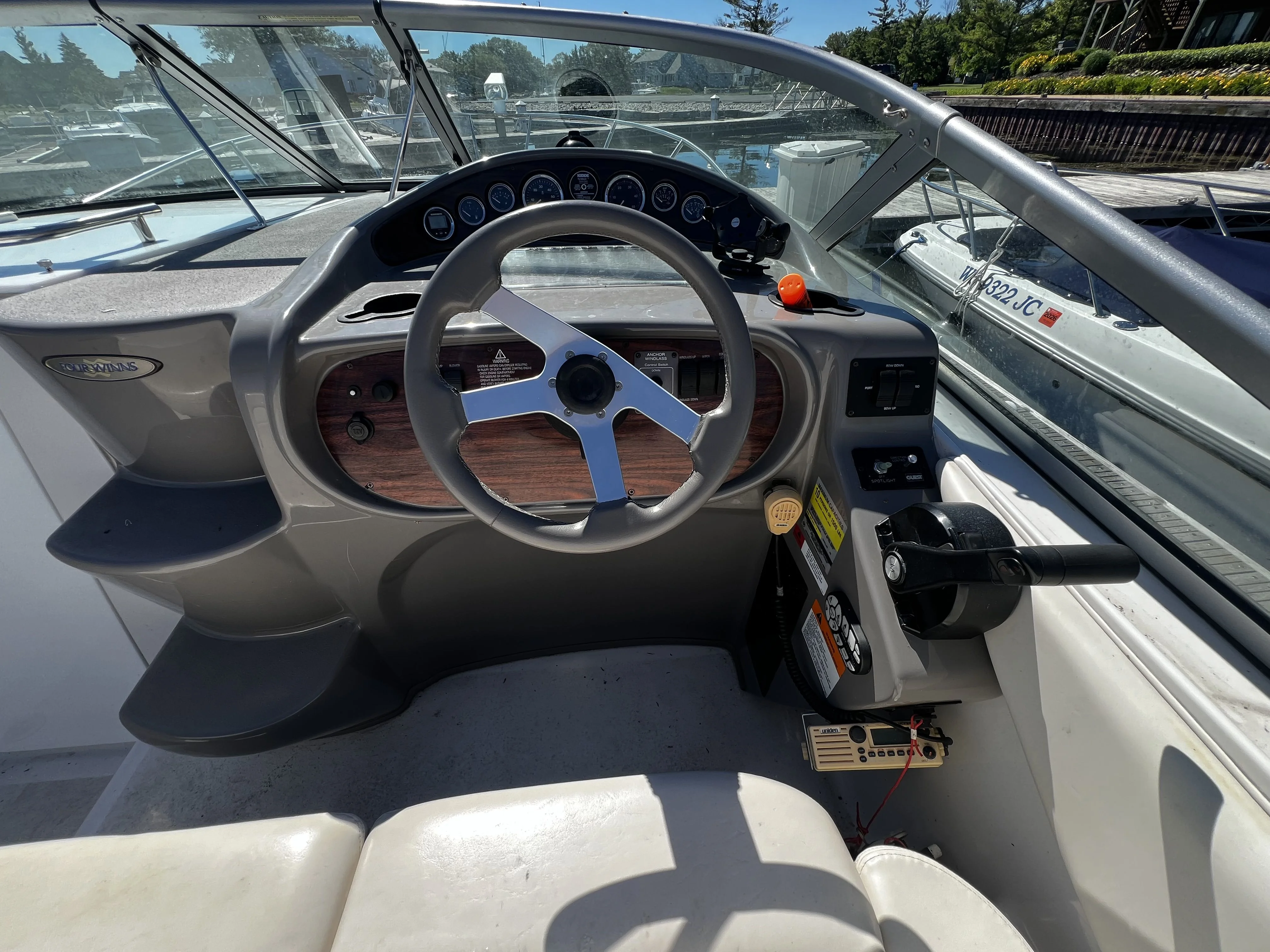 2001 Four Winns 268 VISTA Image Thumbnail #7