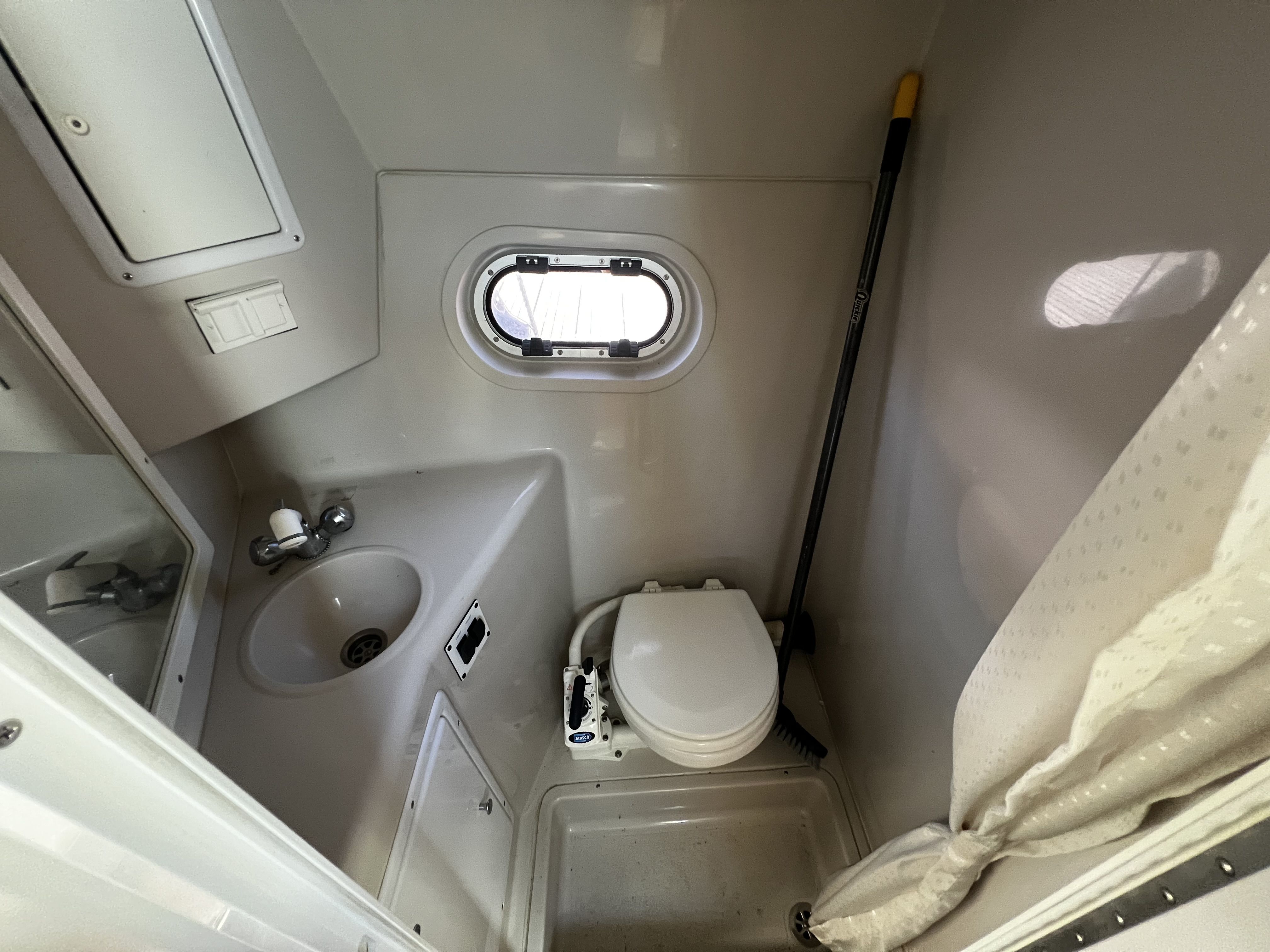 2001 Four Winns 268 VISTA Image Thumbnail #12