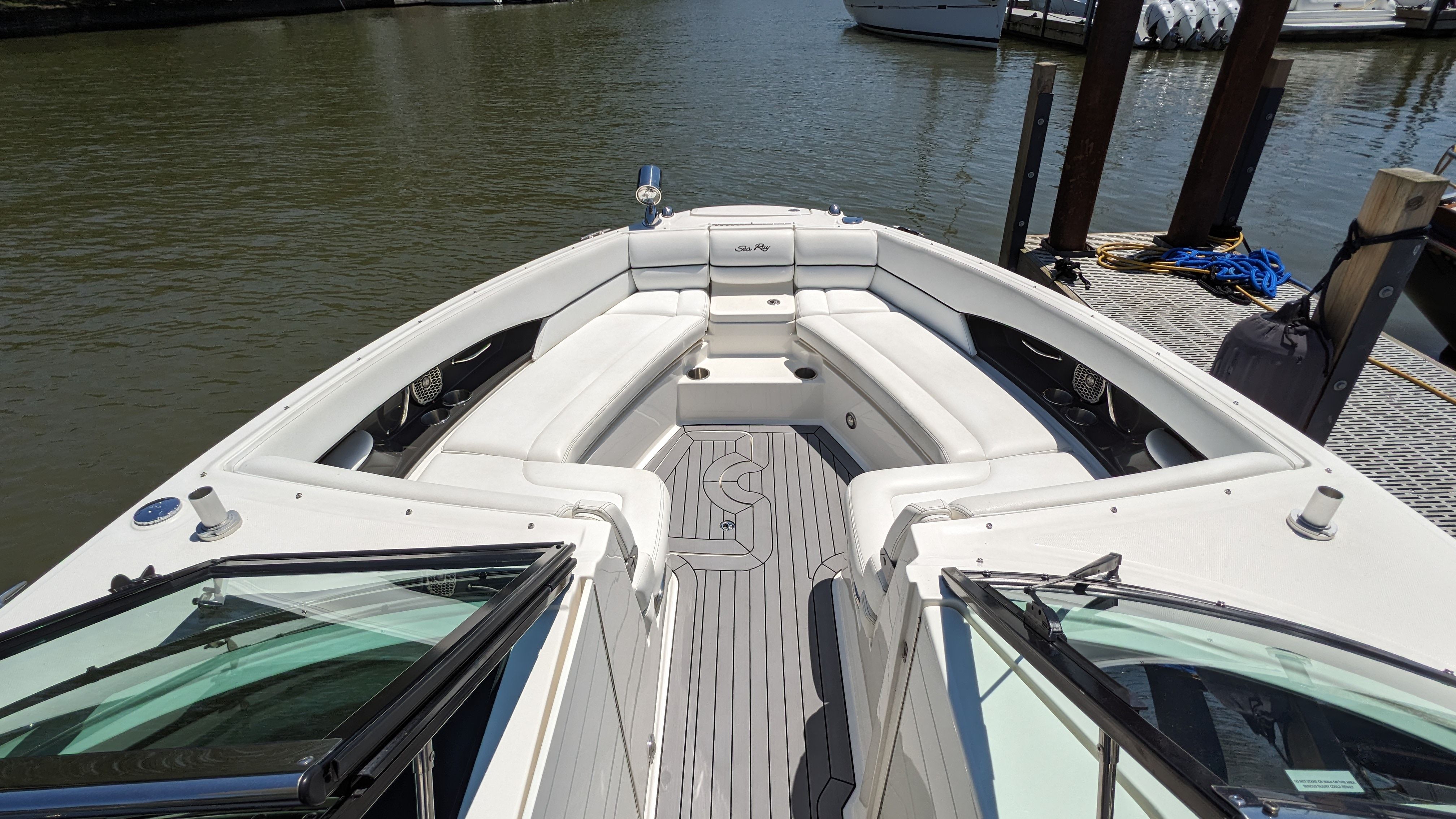 2015 Sea Ray
                                                             350 SLX Image Thumbnail #4