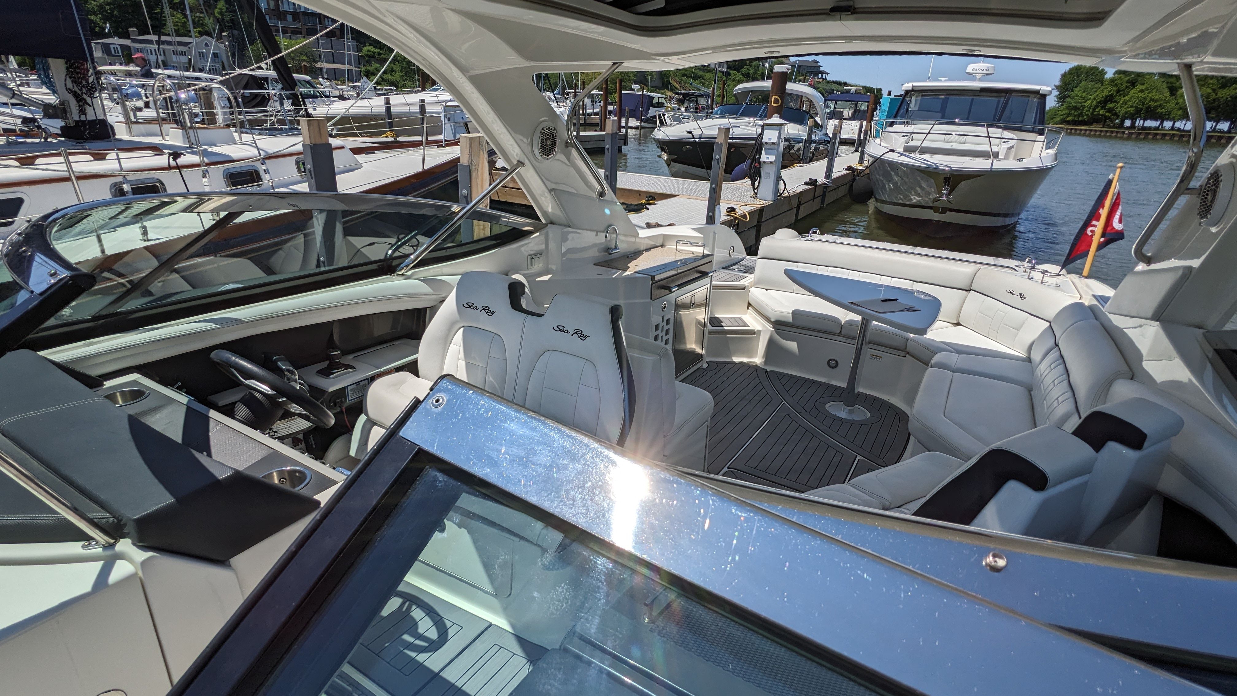 2015 Sea Ray
                                                             350 SLX Image Thumbnail #12