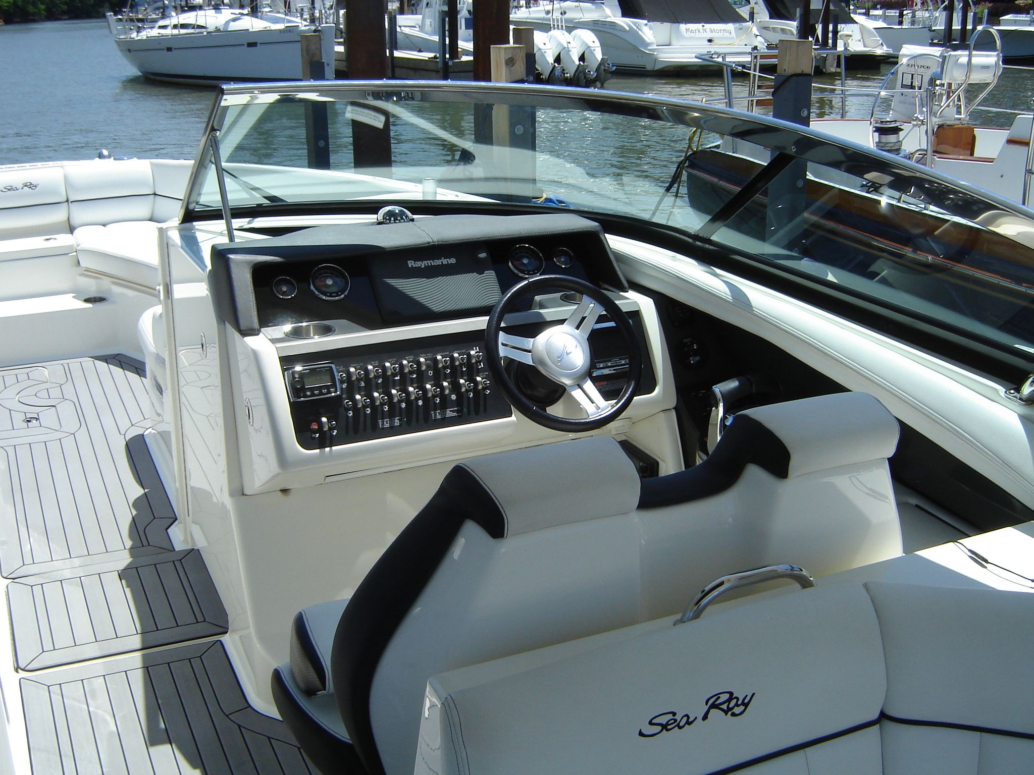 2015 Sea Ray
                                                             350 SLX Image Thumbnail #21