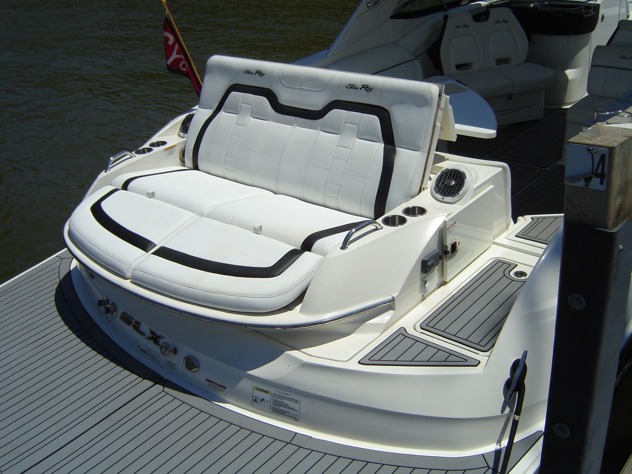 2015 Sea Ray
                                                             350 SLX Image Thumbnail #24
