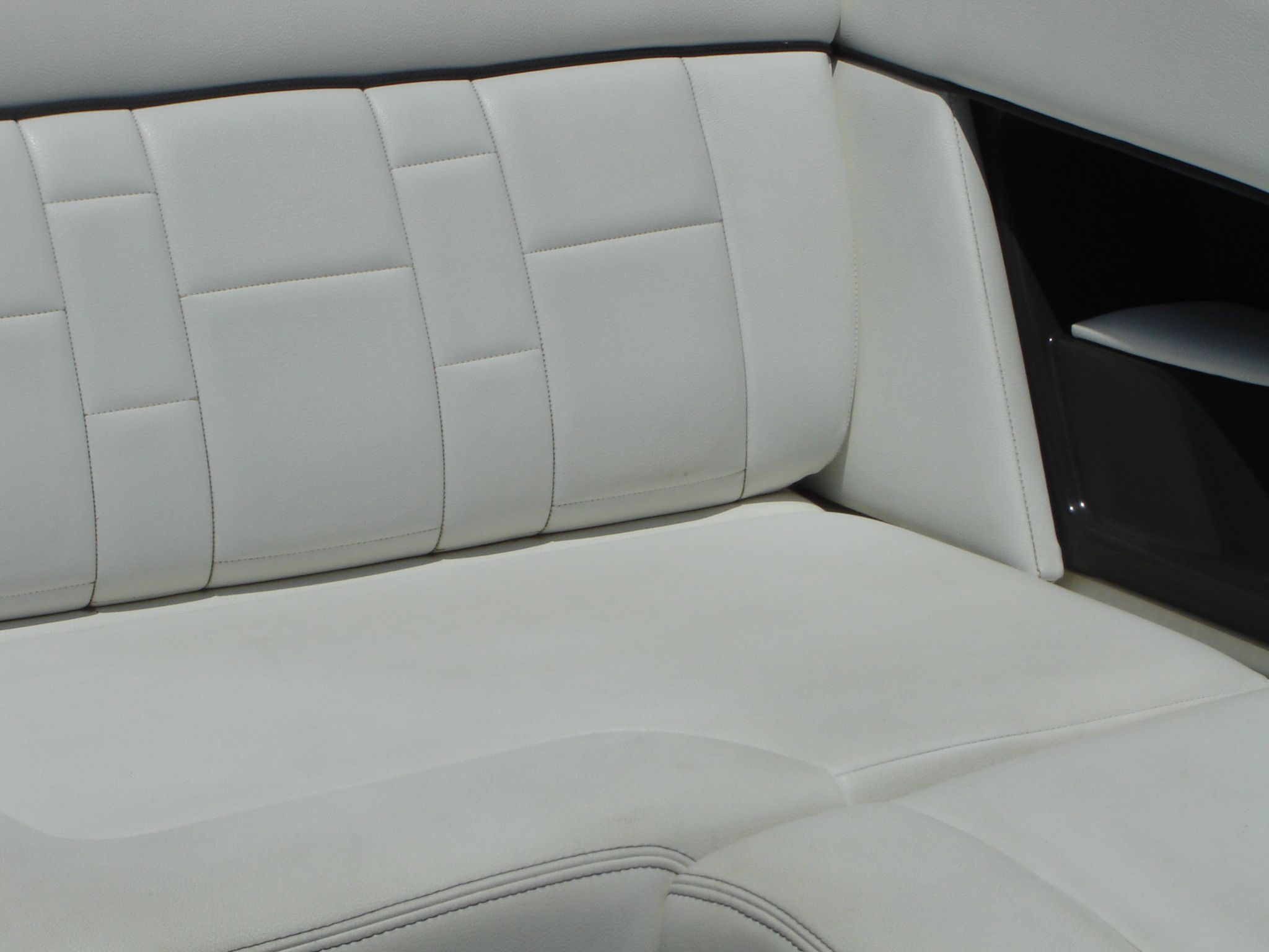 2015 Sea Ray
                                                             350 SLX Image Thumbnail #29