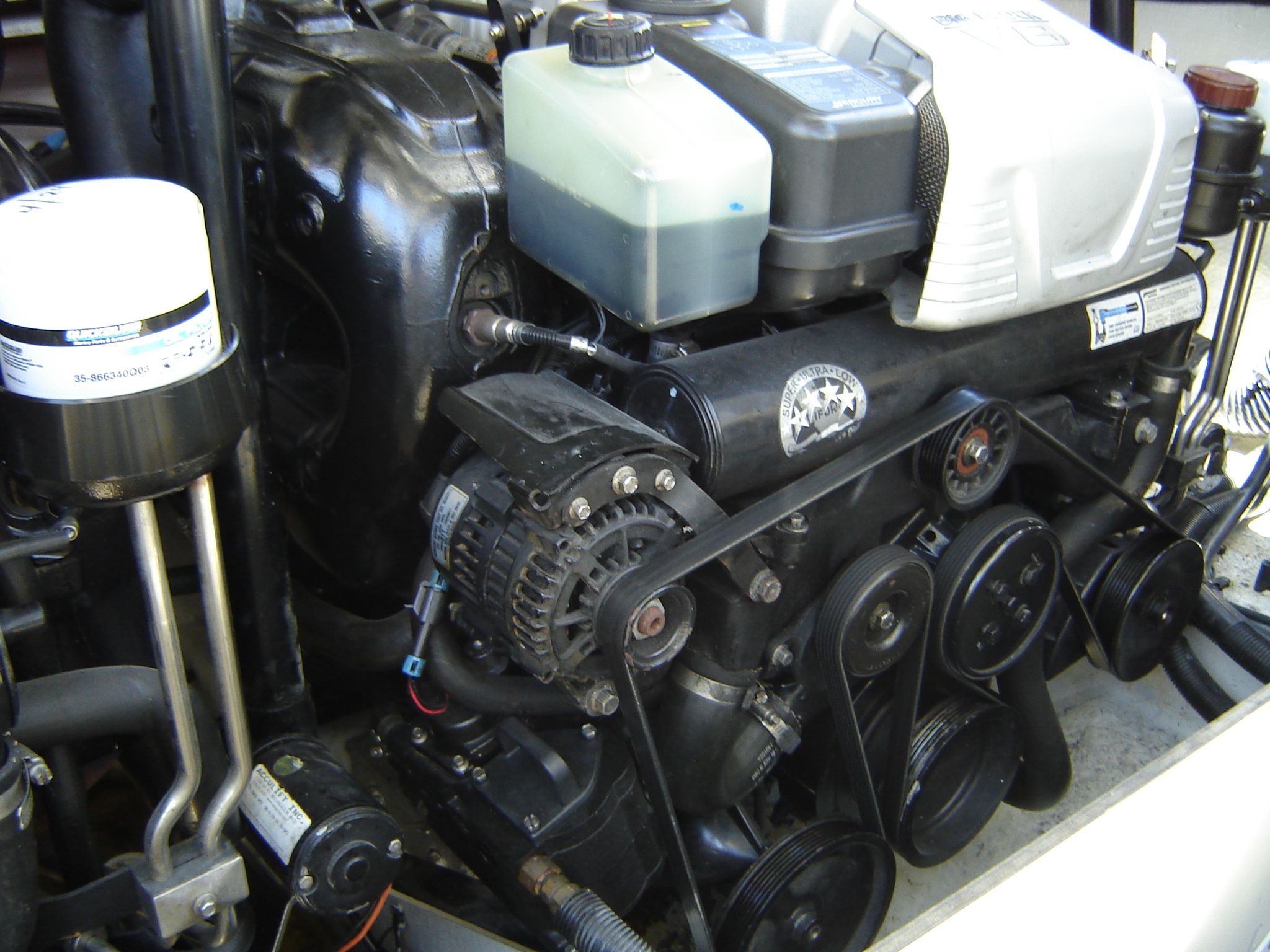 2015 Sea Ray
                                                             350 SLX Image Thumbnail #35