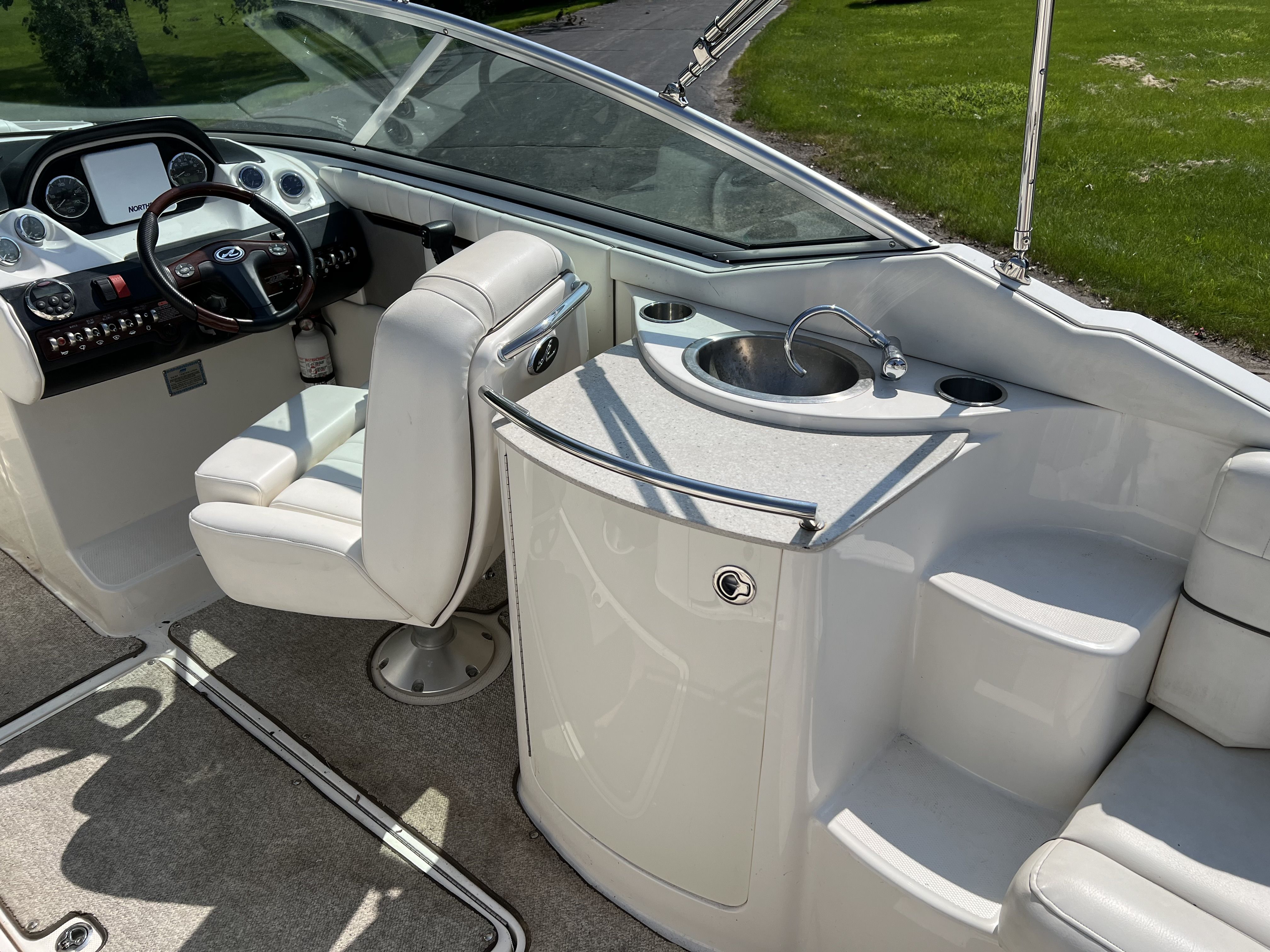 2008 Sea Ray
                                                             270 SLX Image Thumbnail #17