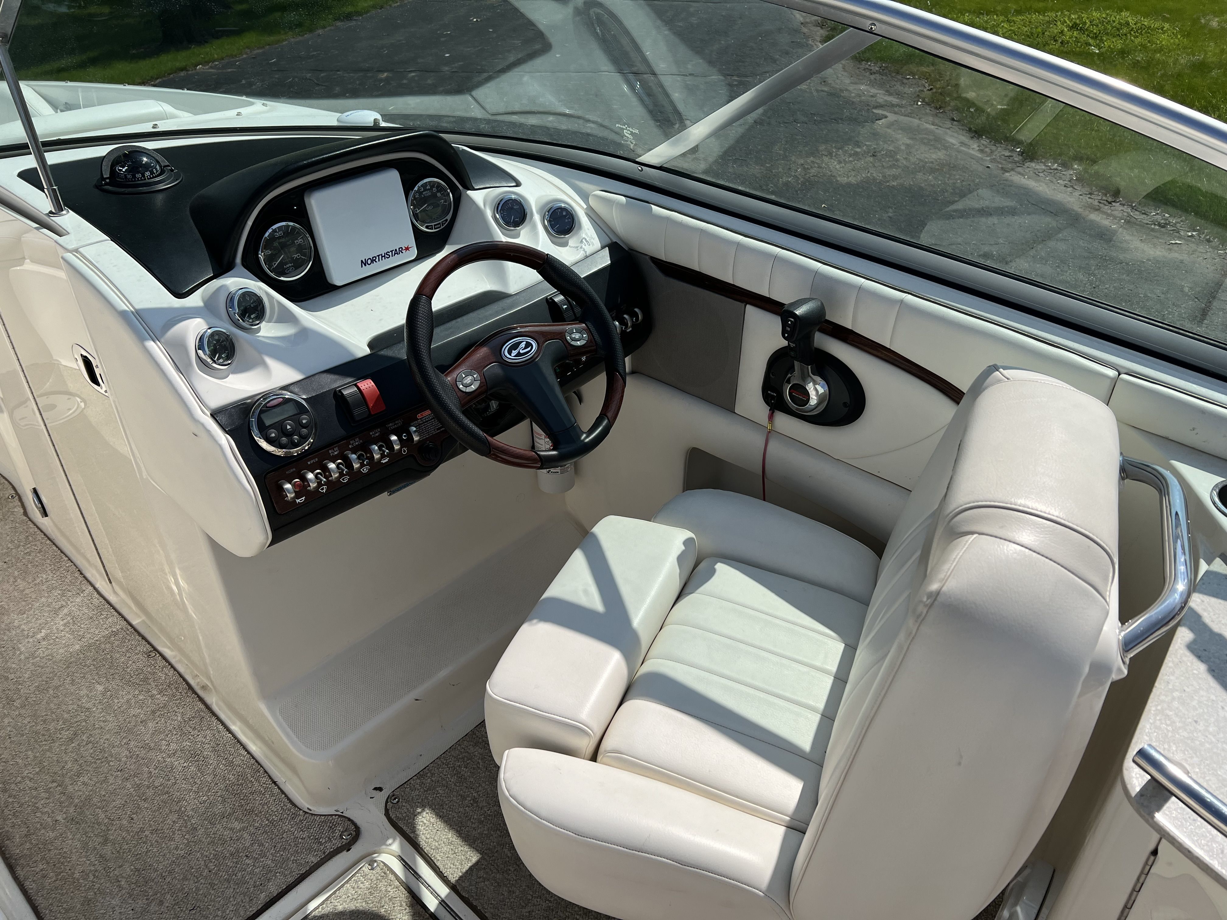 2008 Sea Ray
                                                             270 SLX Image Thumbnail #19