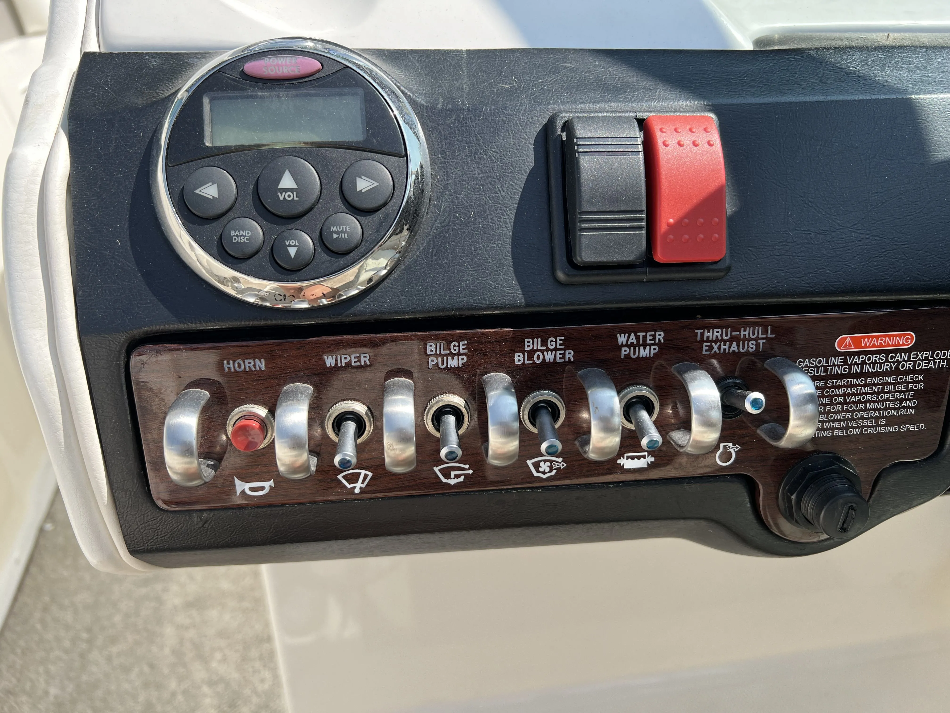 2008 Sea Ray 270 SLX Image Thumbnail #23