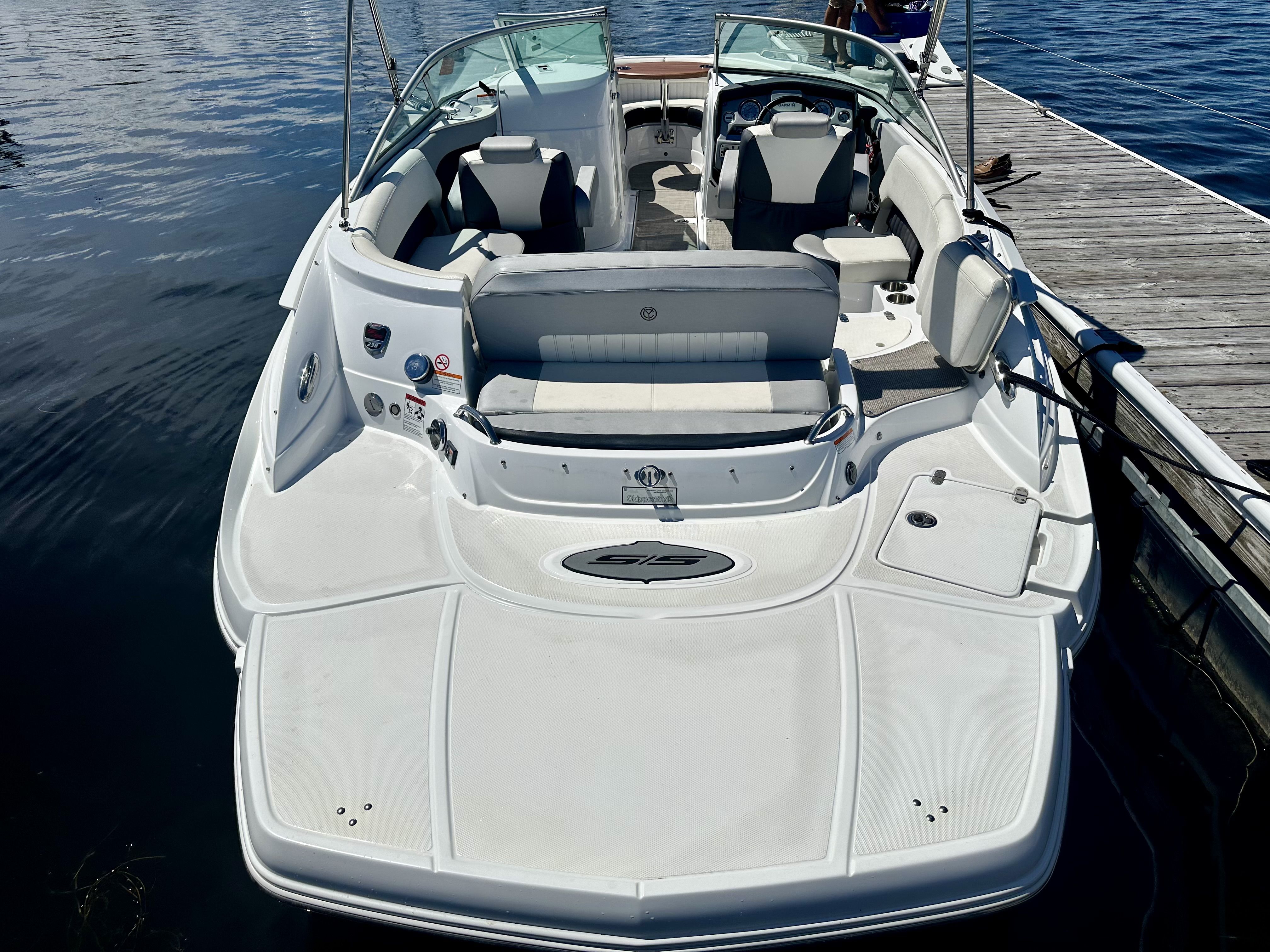 2017 Cruisers Yachts
                                                             238SS Image Thumbnail #5