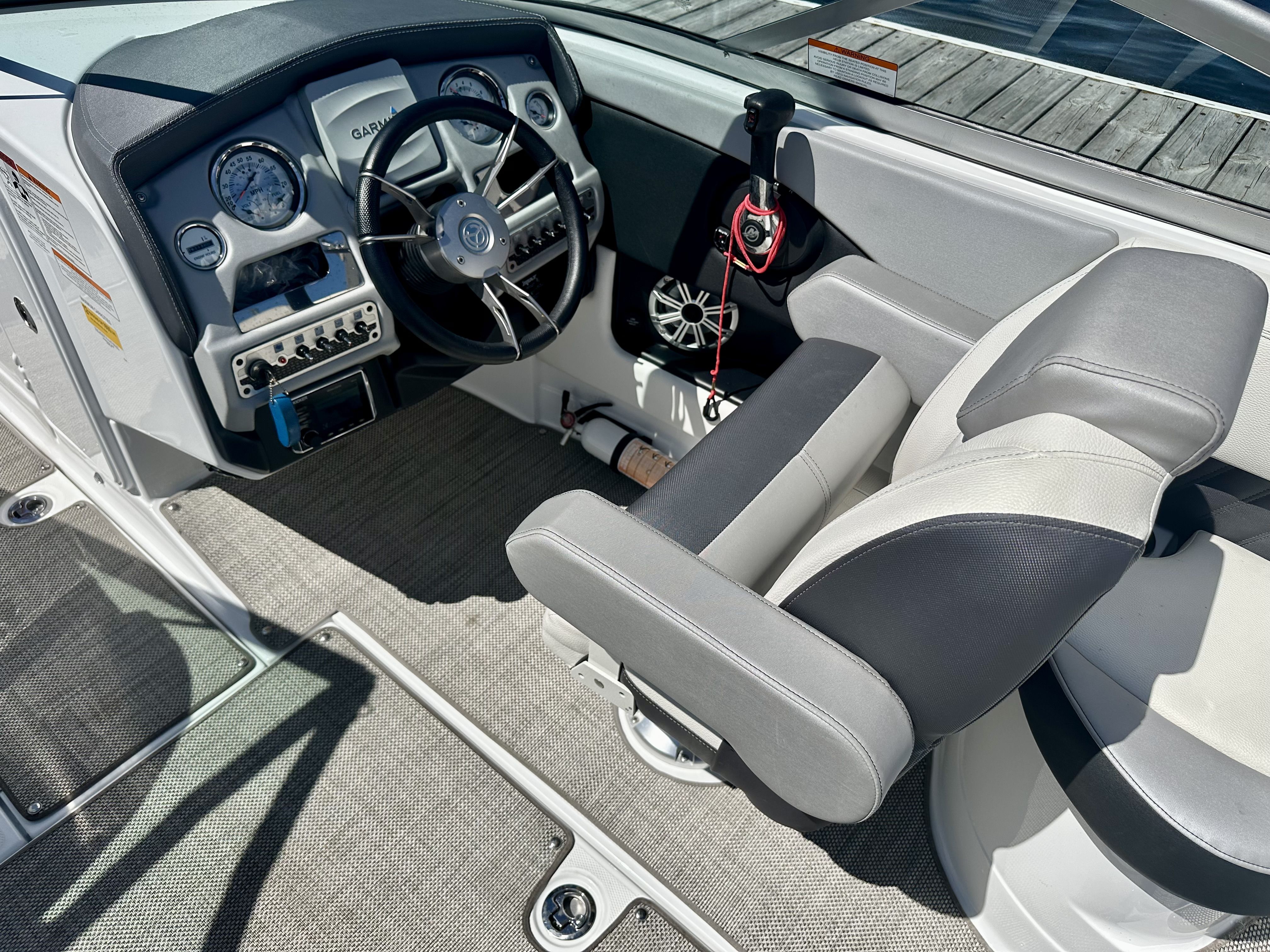 2017 Cruisers Yachts
                                                             238SS Image Thumbnail #6
