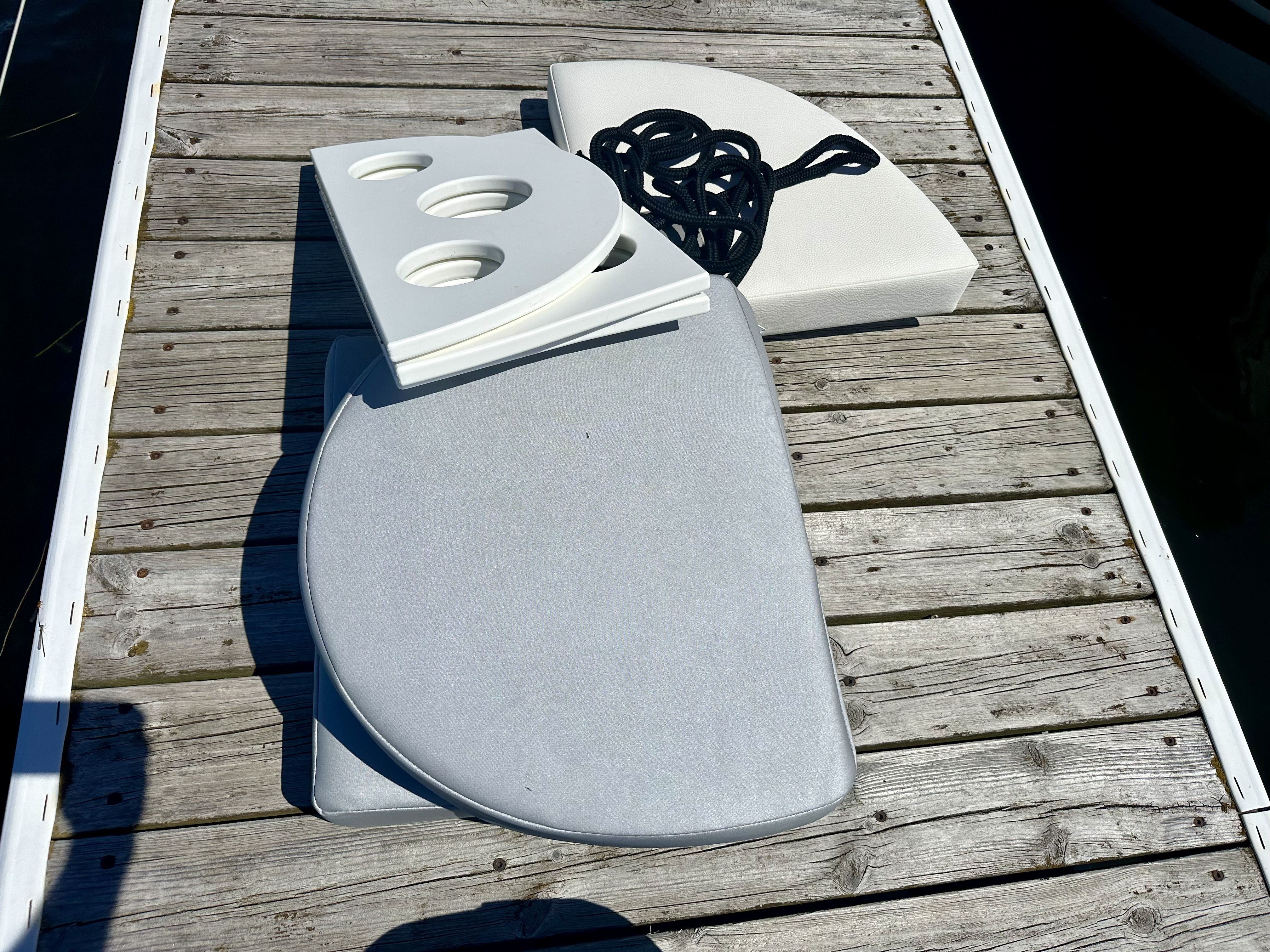 2017 Cruisers Yachts
                                                             238SS Image Thumbnail #13