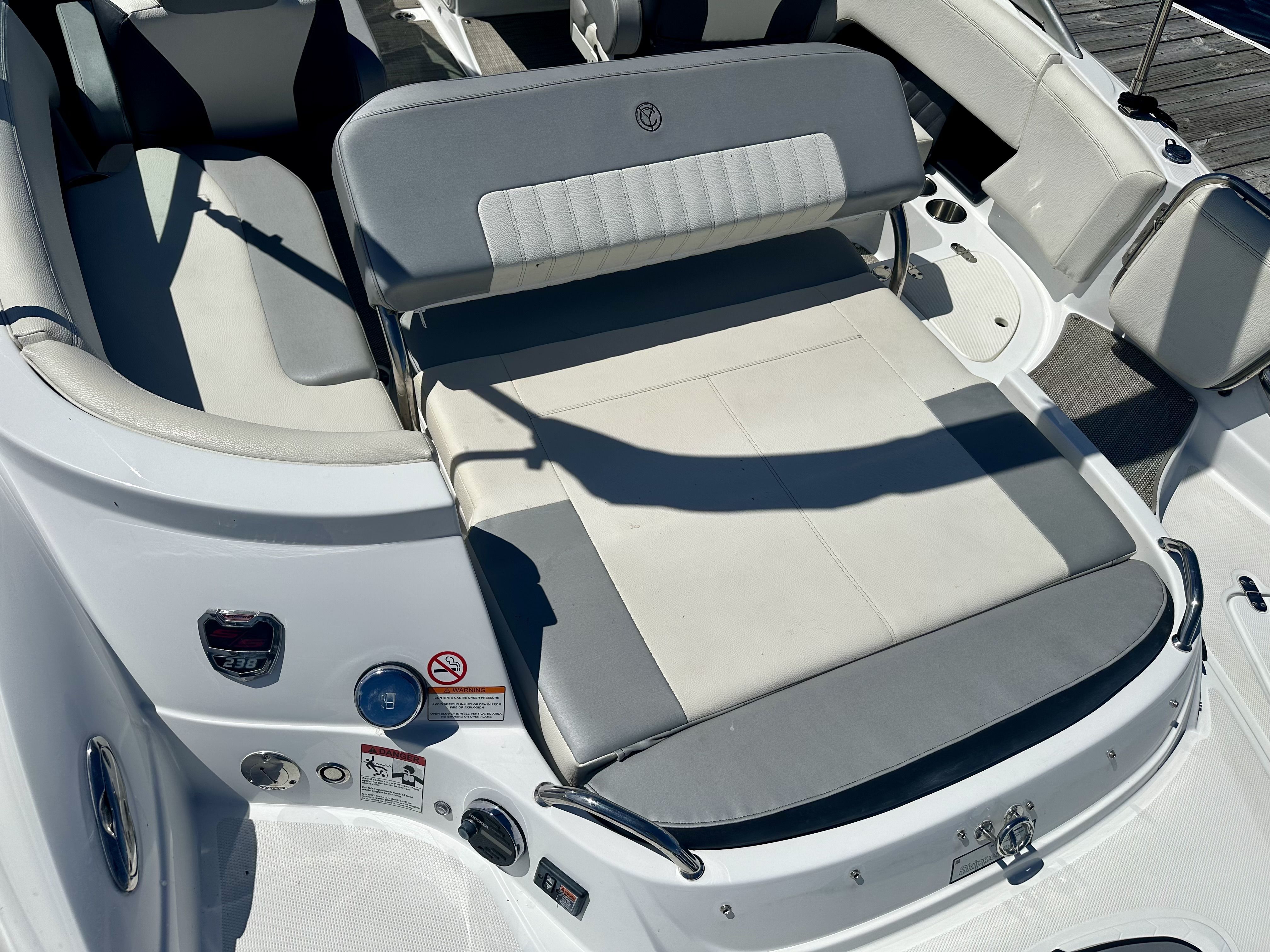 2017 Cruisers Yachts 238SS Image Thumbnail #18