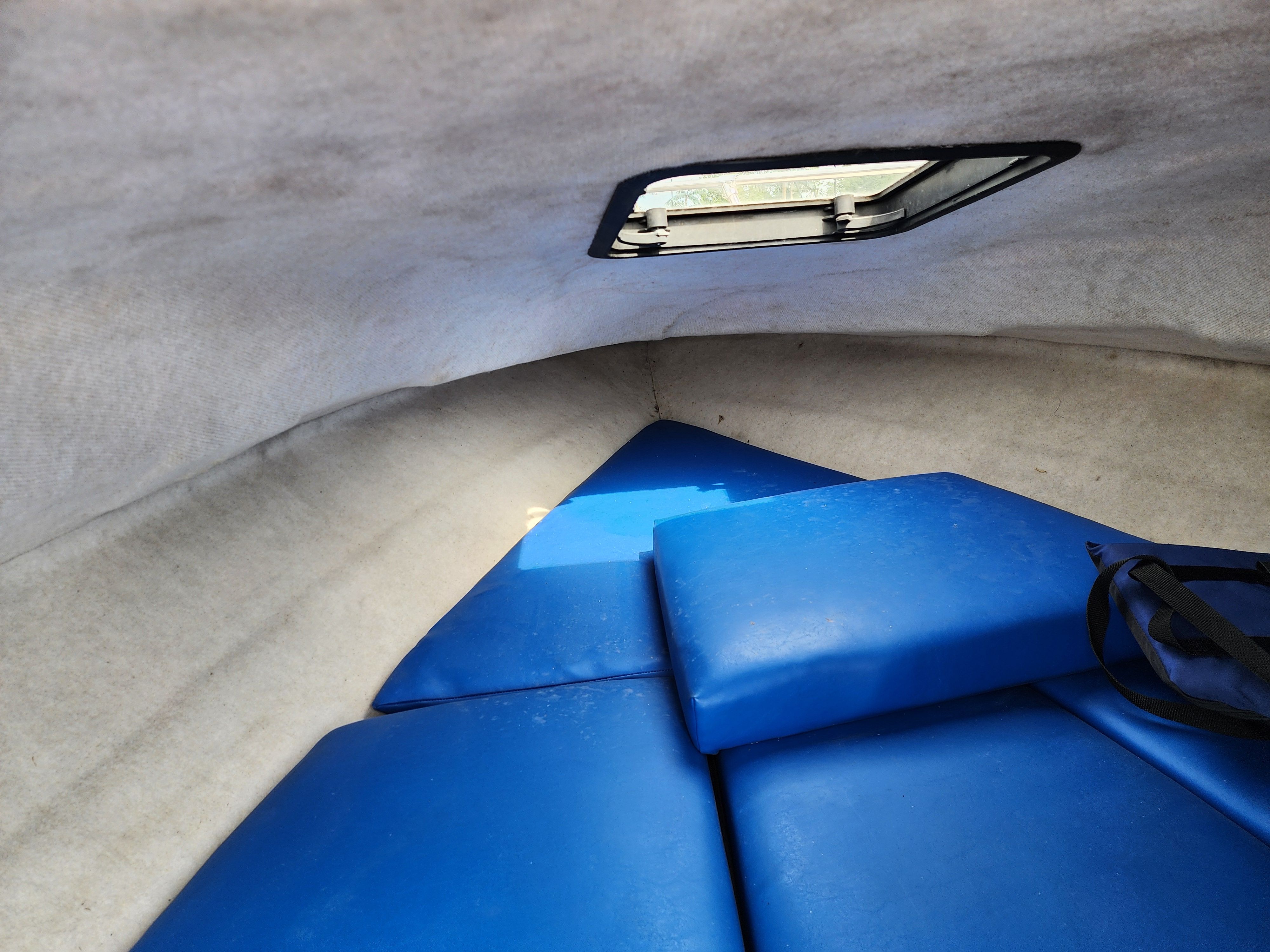 2003 Bayliner
                                                             192 CUDDY Image Thumbnail #11