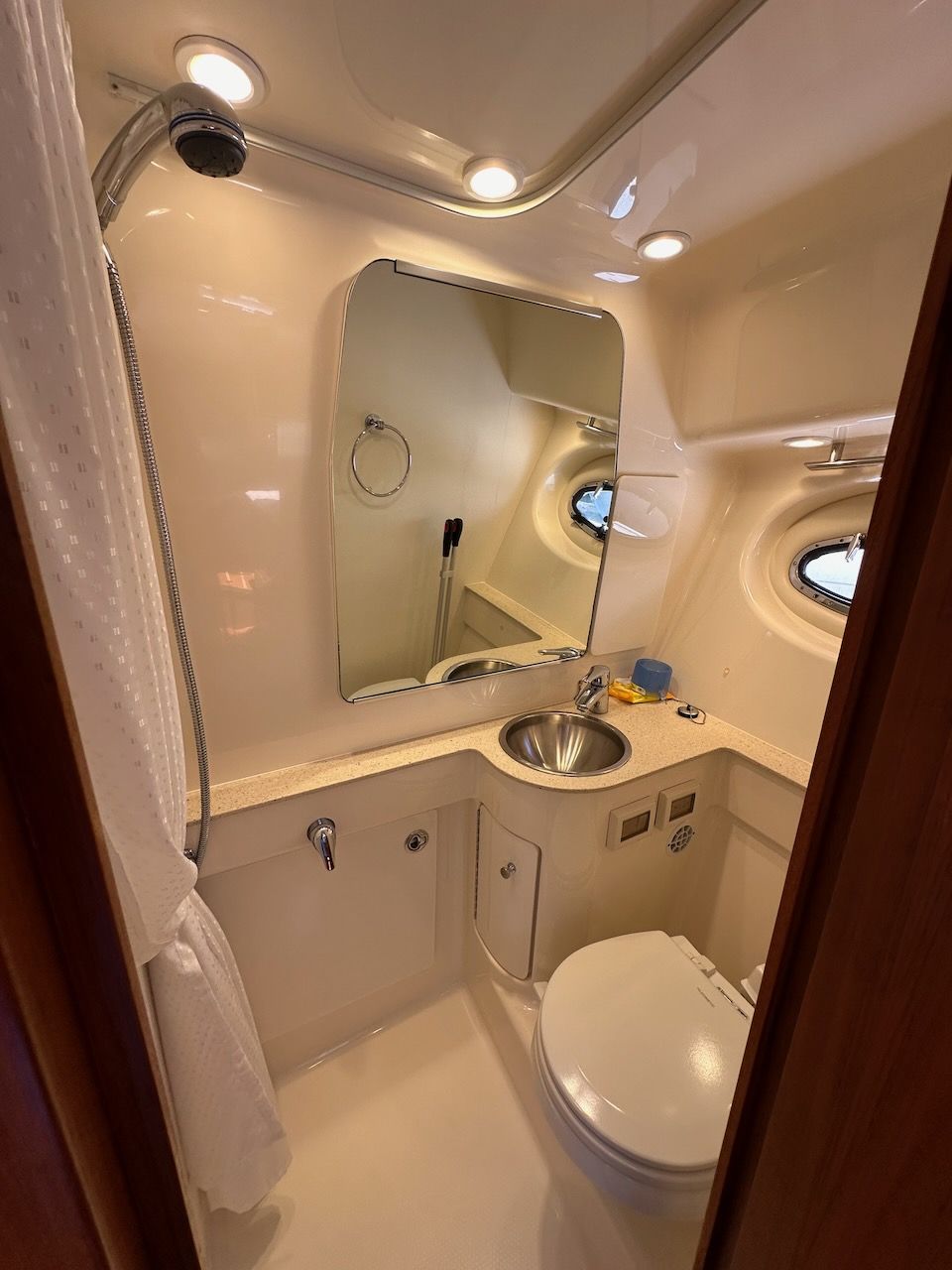 2008 Tiara Yachts
                                                             32 Open Image Thumbnail #31