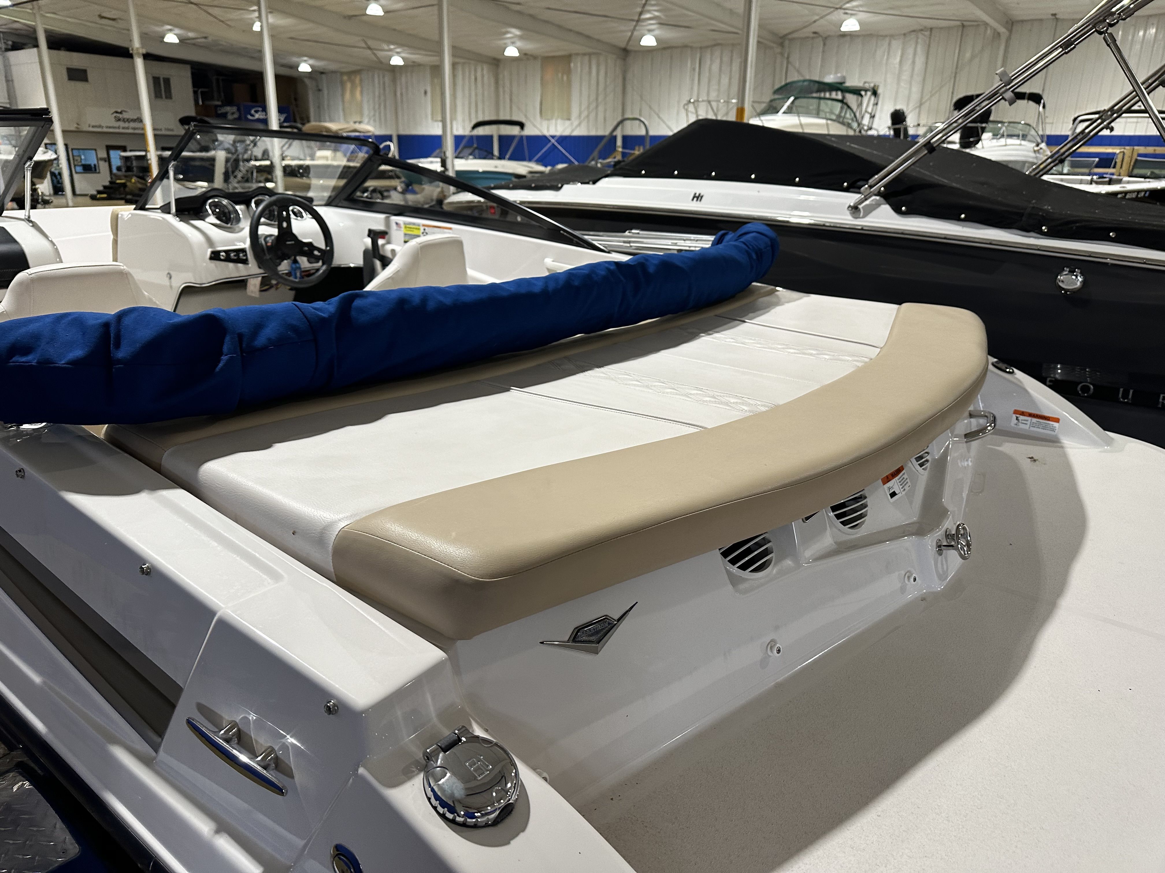 2018 Glastron 185 GTX Image Thumbnail #10