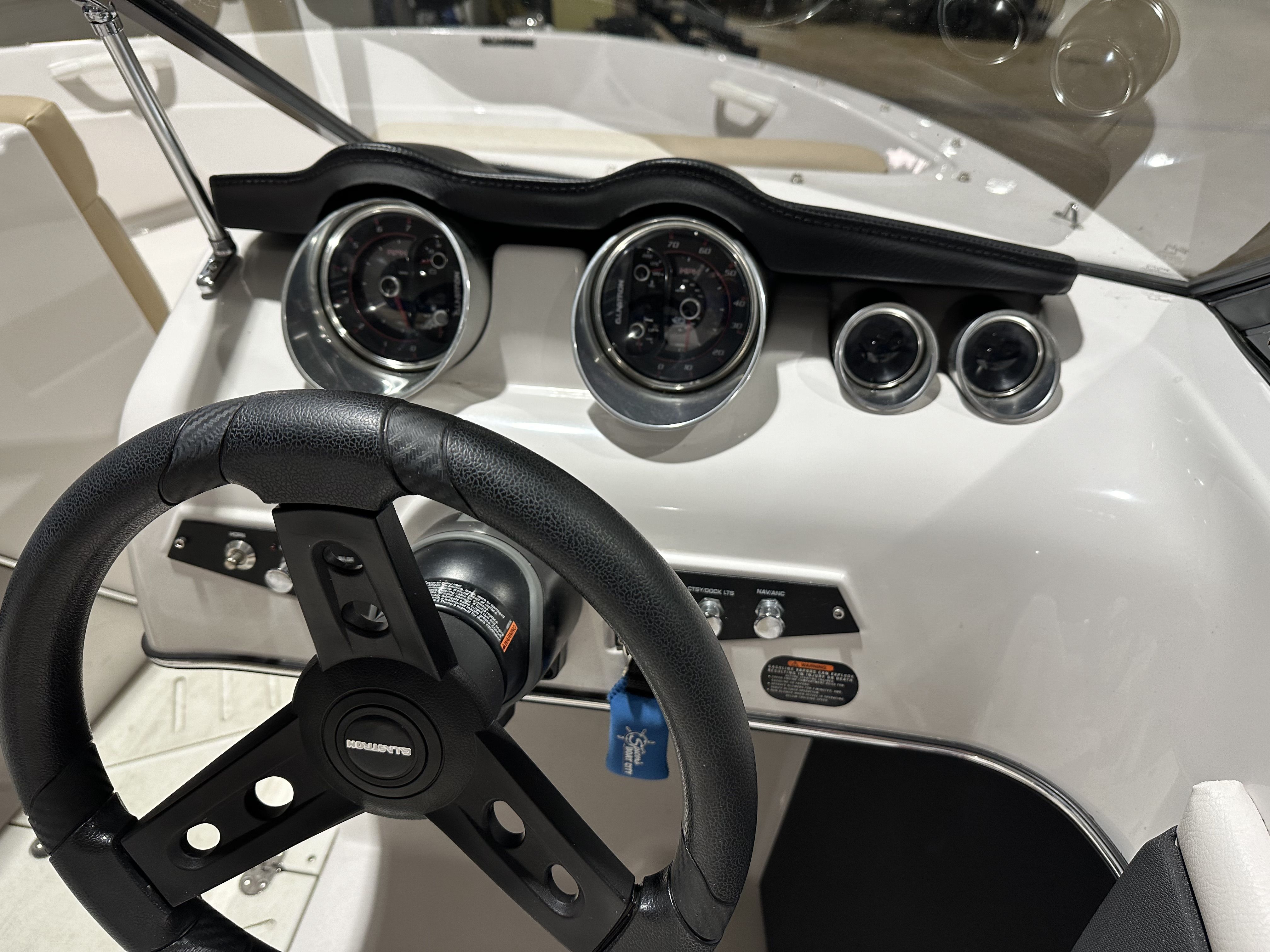 2018 Glastron 185 GTX Image Thumbnail #7