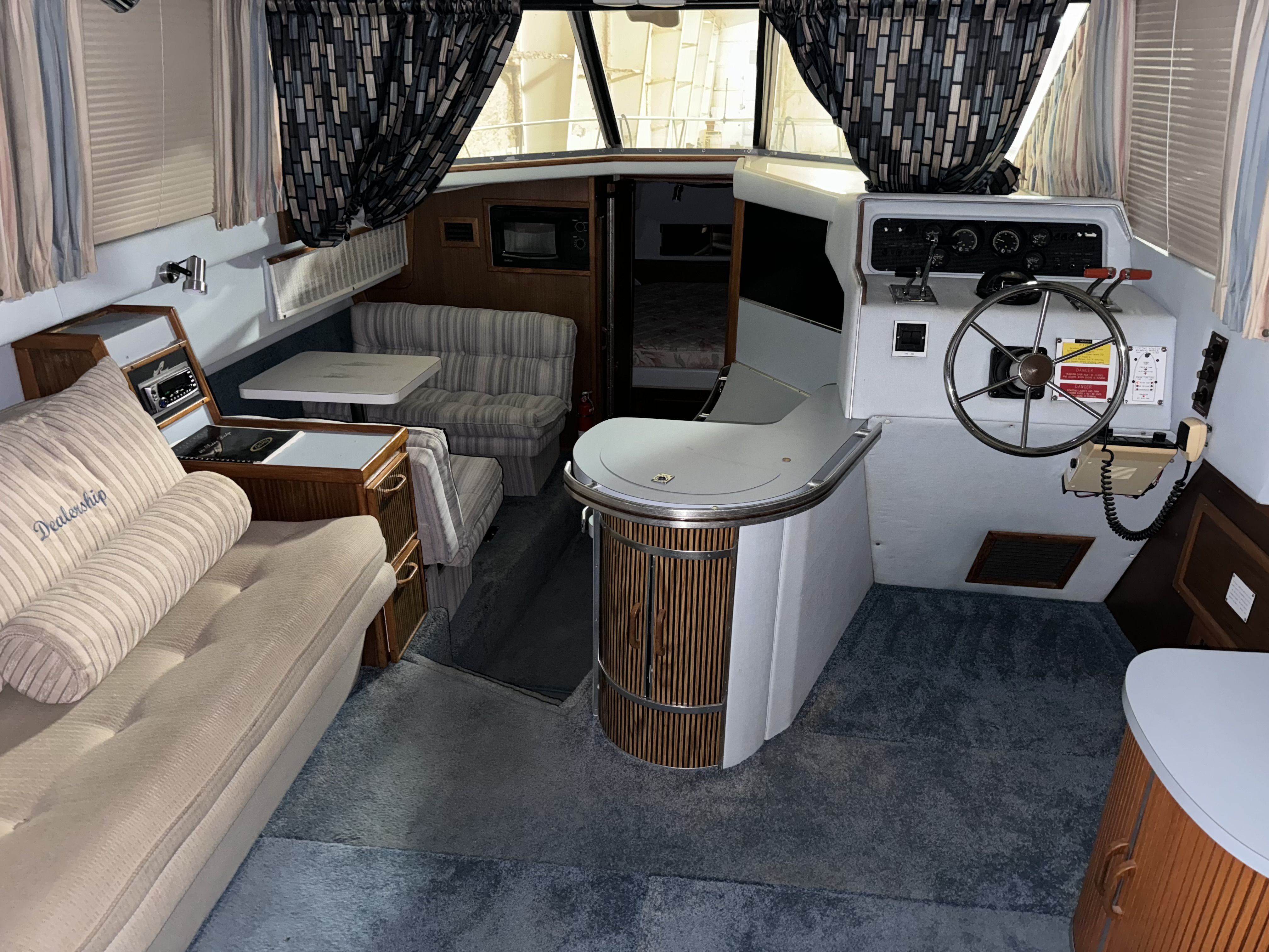 1987 Sea Ray
                                                             340 SEDANBRIDGE Image Thumbnail #11