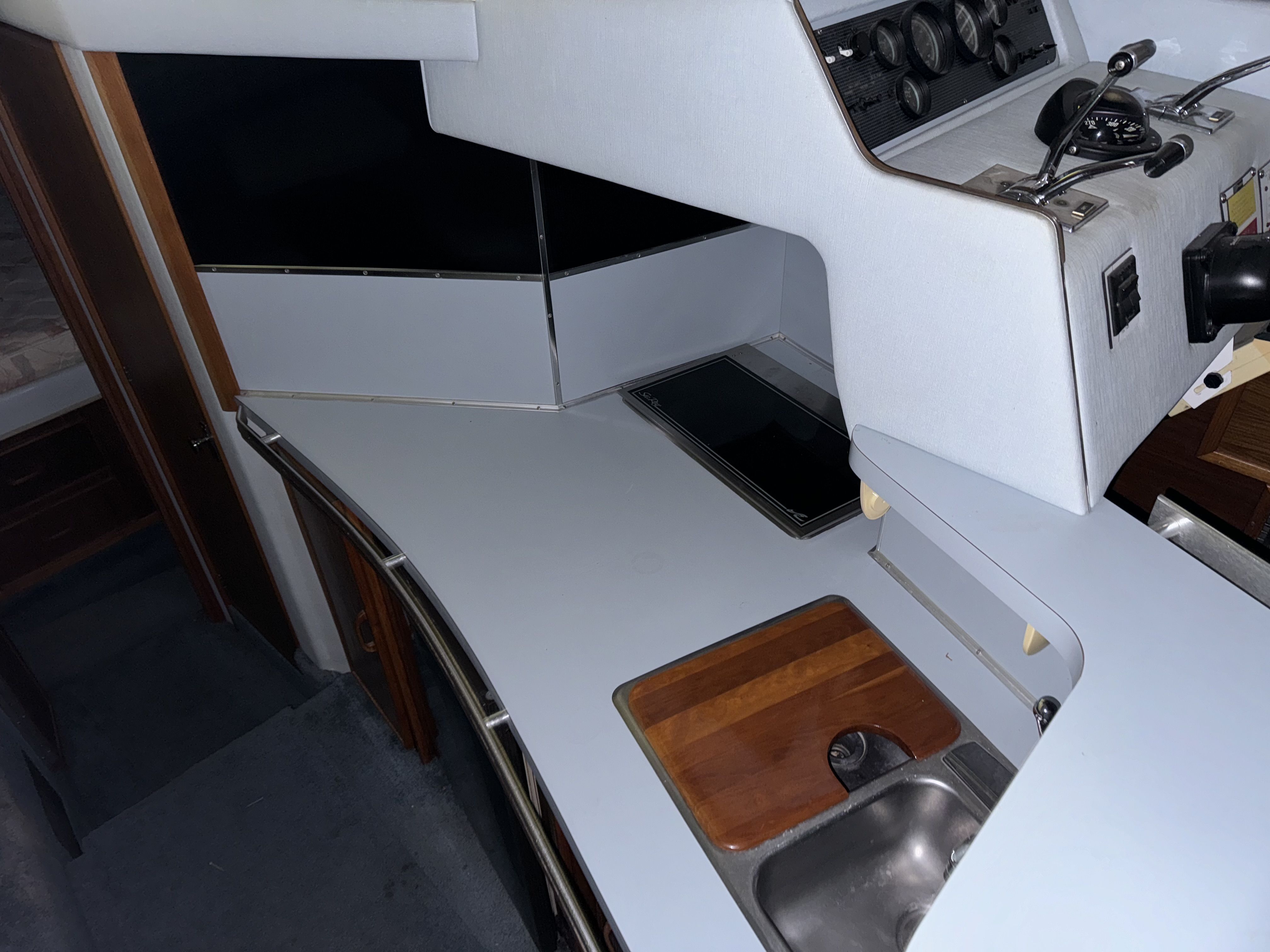 1987 Sea Ray 340 SEDANBRIDGE Image Thumbnail #6