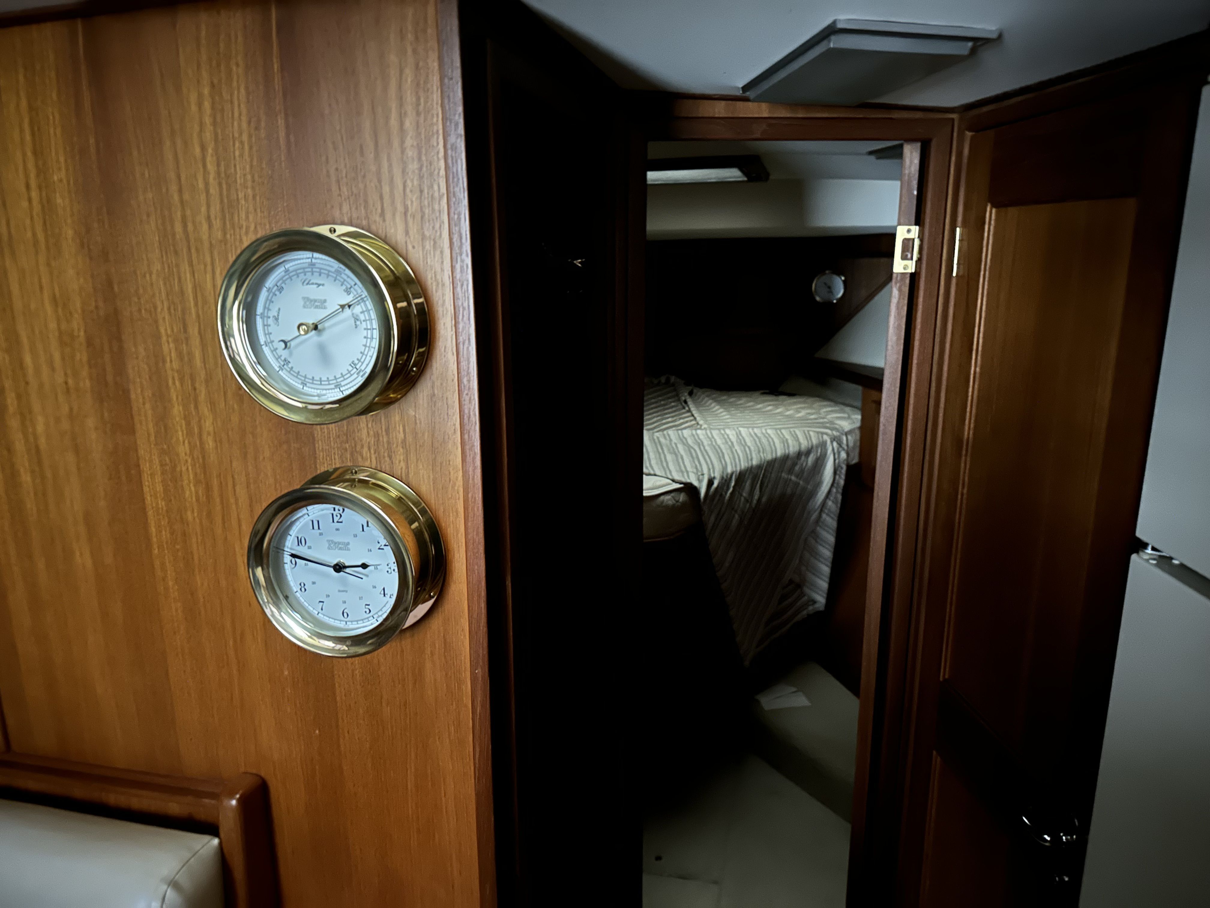 1988 Viking 41 Image Thumbnail #33