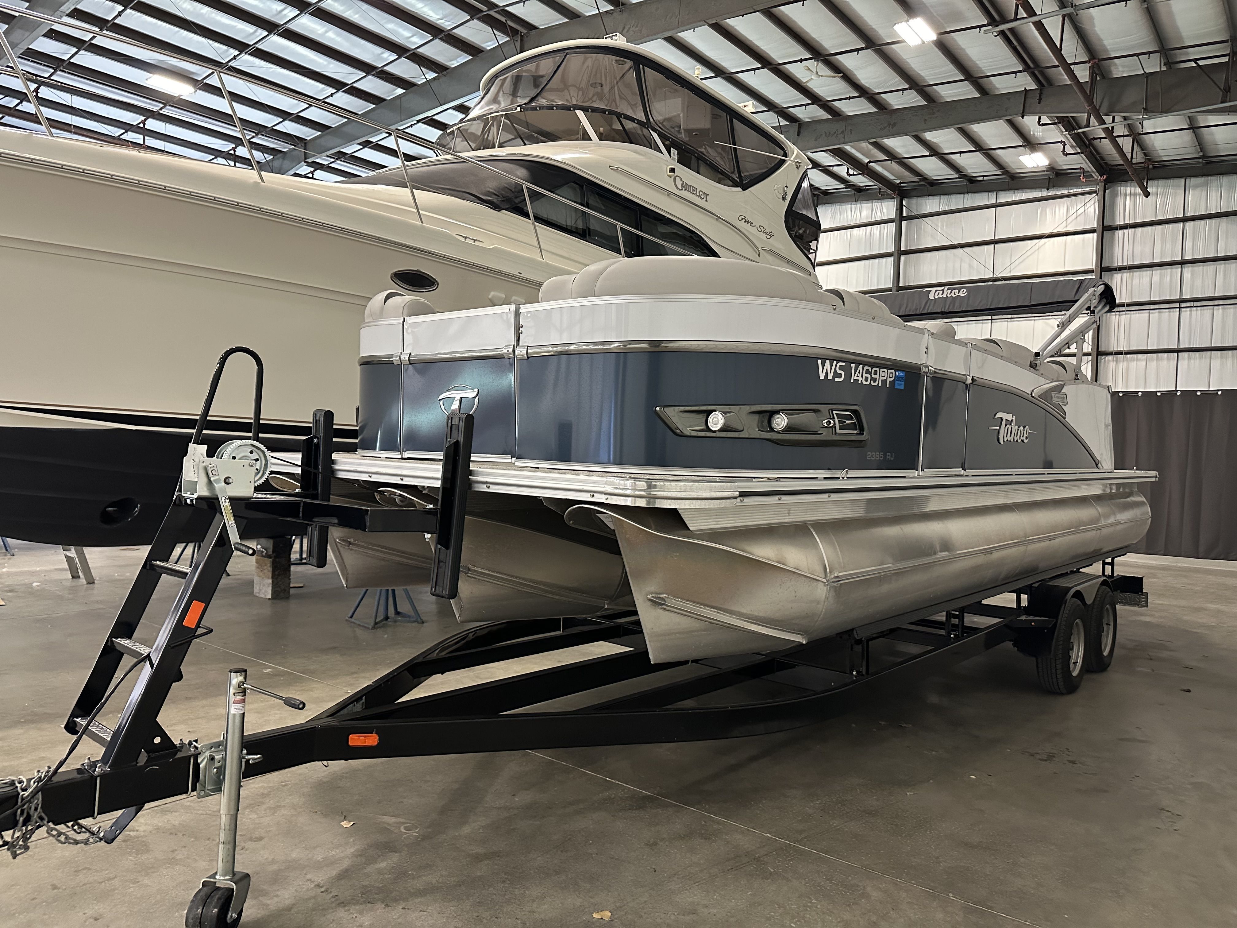 2022 Tahoe 2385 CASCADE RJ Image Thumbnail #1