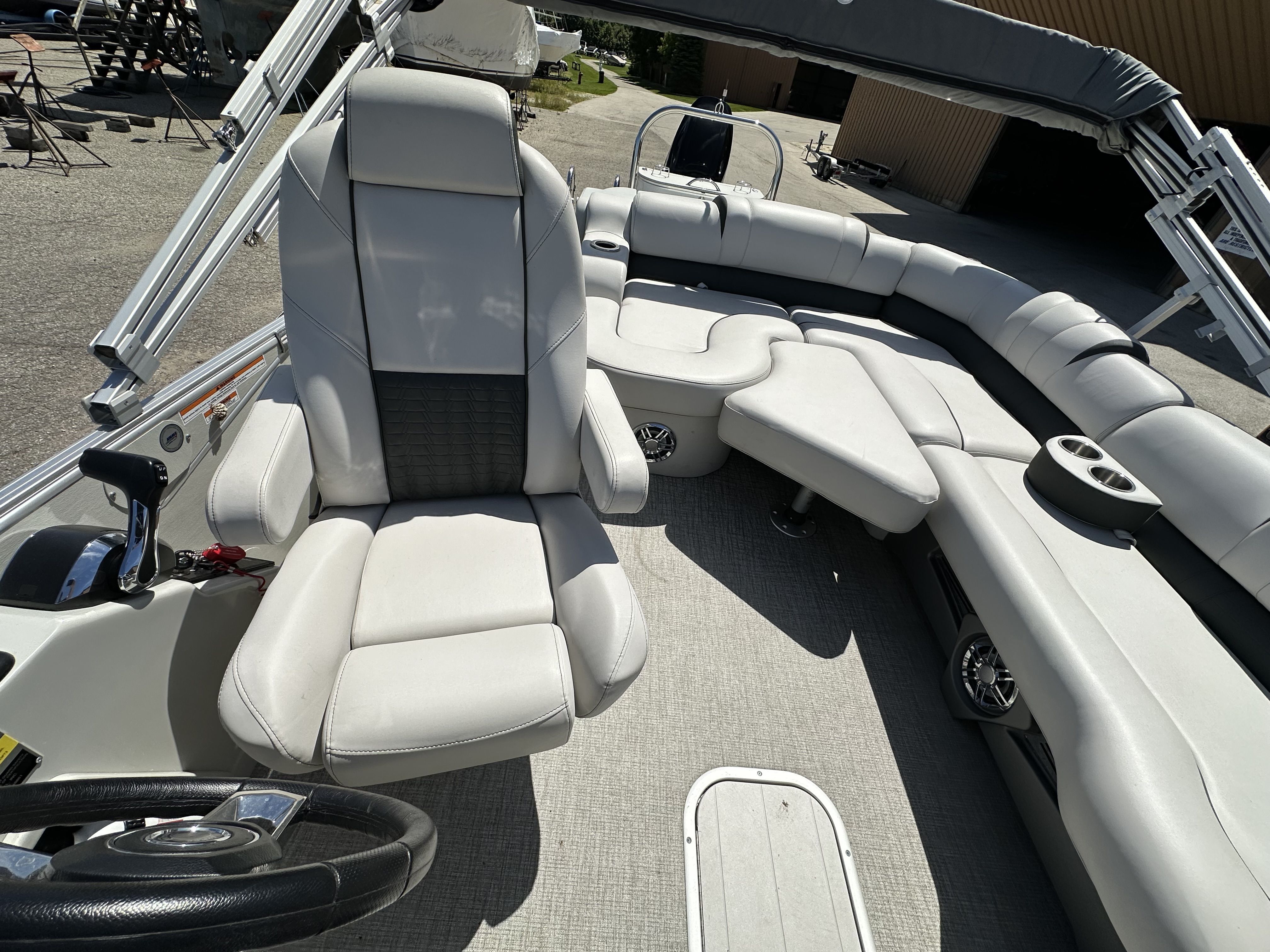 2022 Tahoe 2385 CASCADE RJ Image Thumbnail #4