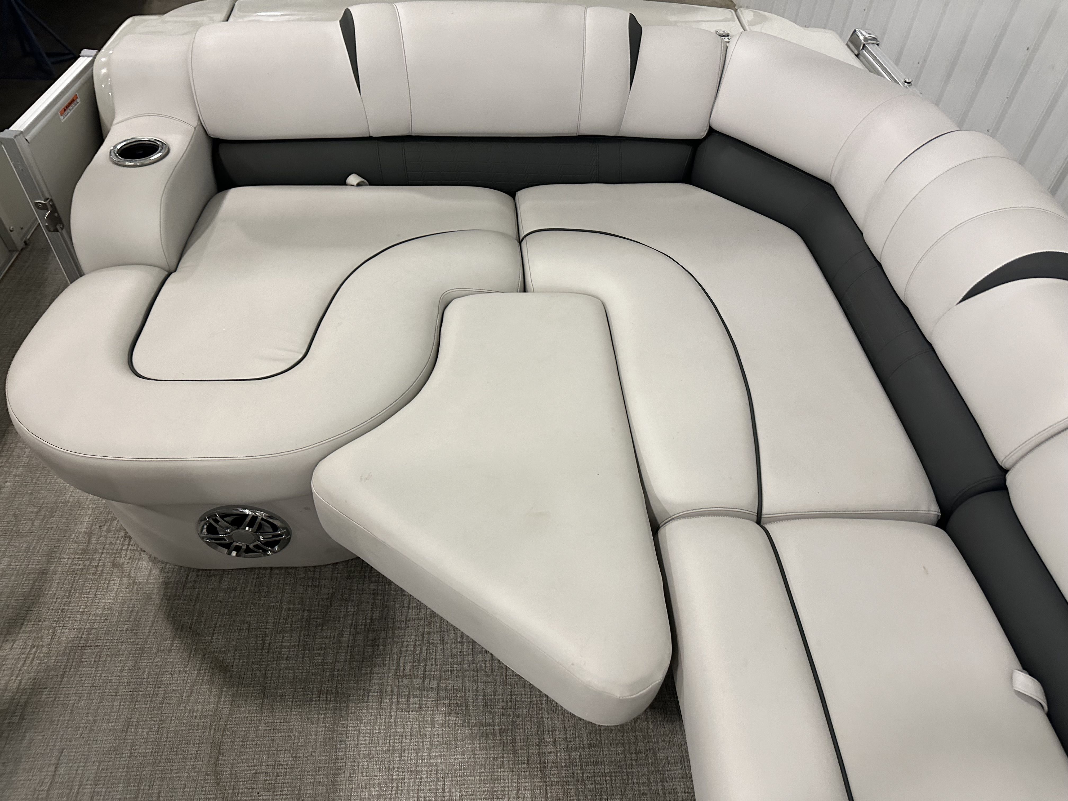 2022 Tahoe 2385 CASCADE RJ Image Thumbnail #10