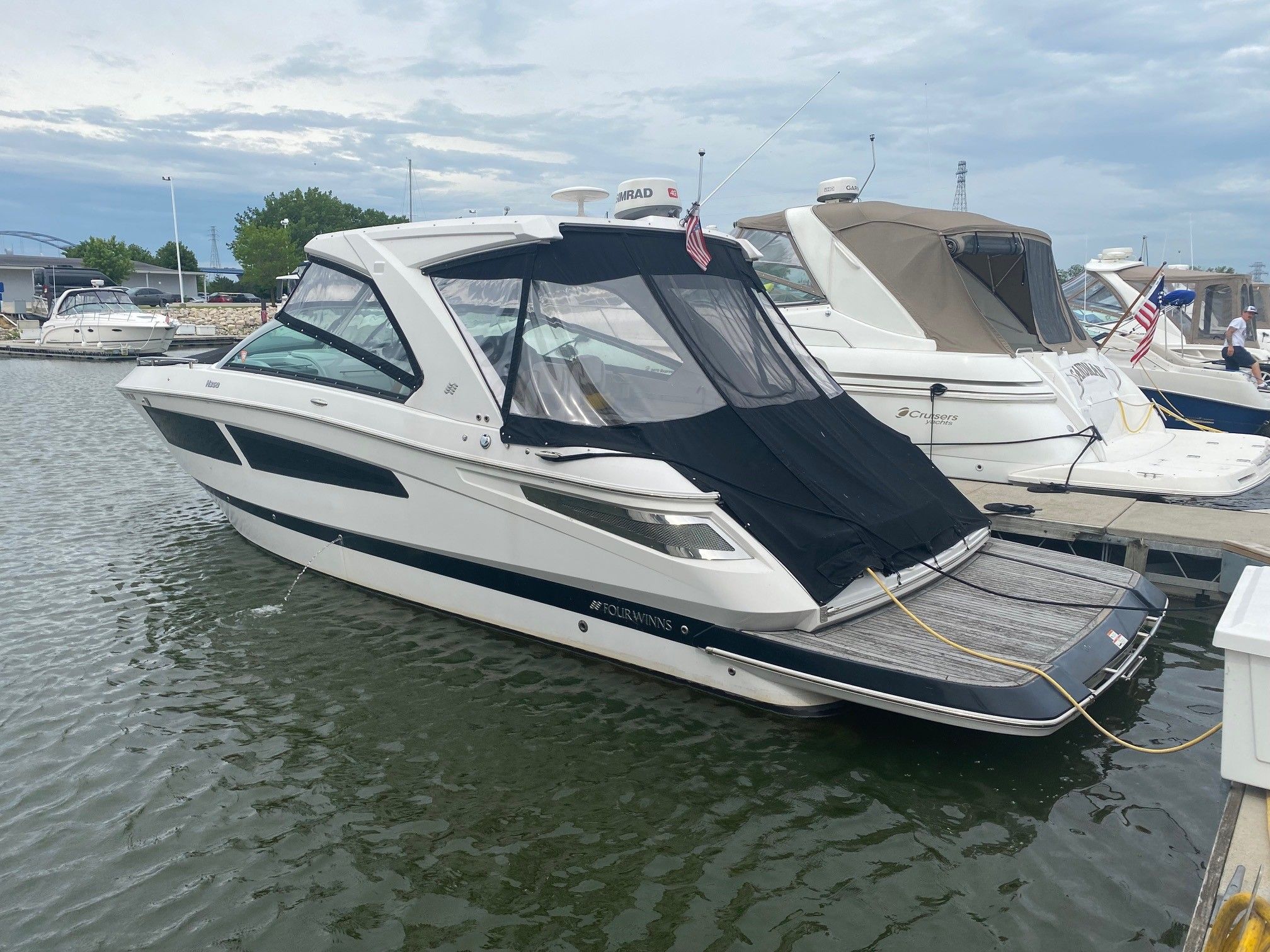 2018 Four Winns
                                                             350 HORIZON Image Thumbnail #4