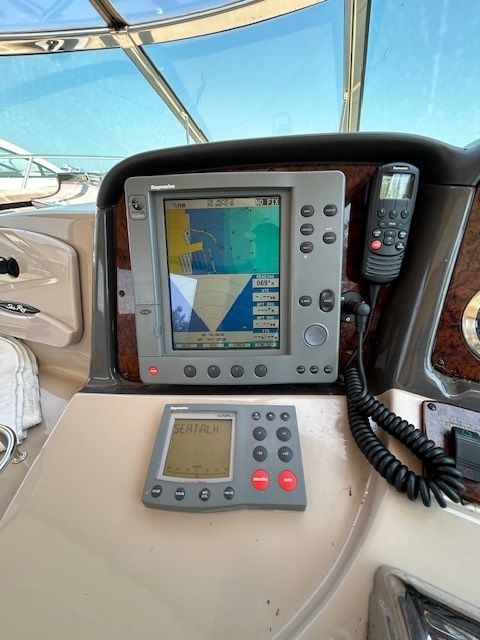 2003 Sea Ray
                                                             420 SUNDANCER Image Thumbnail #6