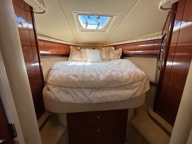 2003 Sea Ray
                                                             420 SUNDANCER Image Thumbnail #13