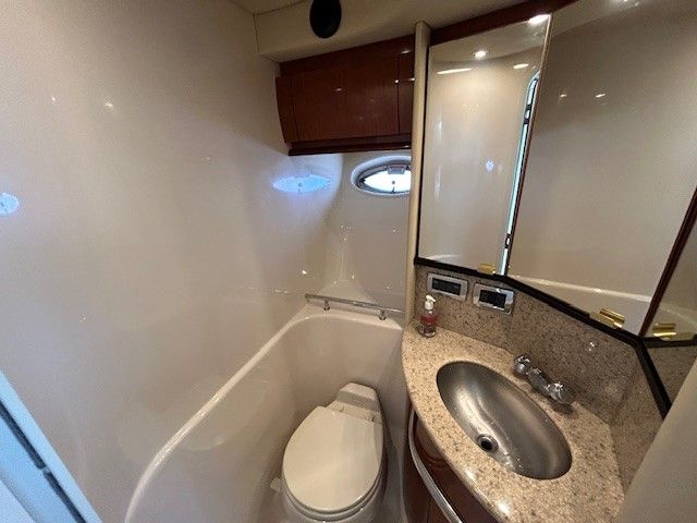 2003 Sea Ray
                                                             420 SUNDANCER Image Thumbnail #14