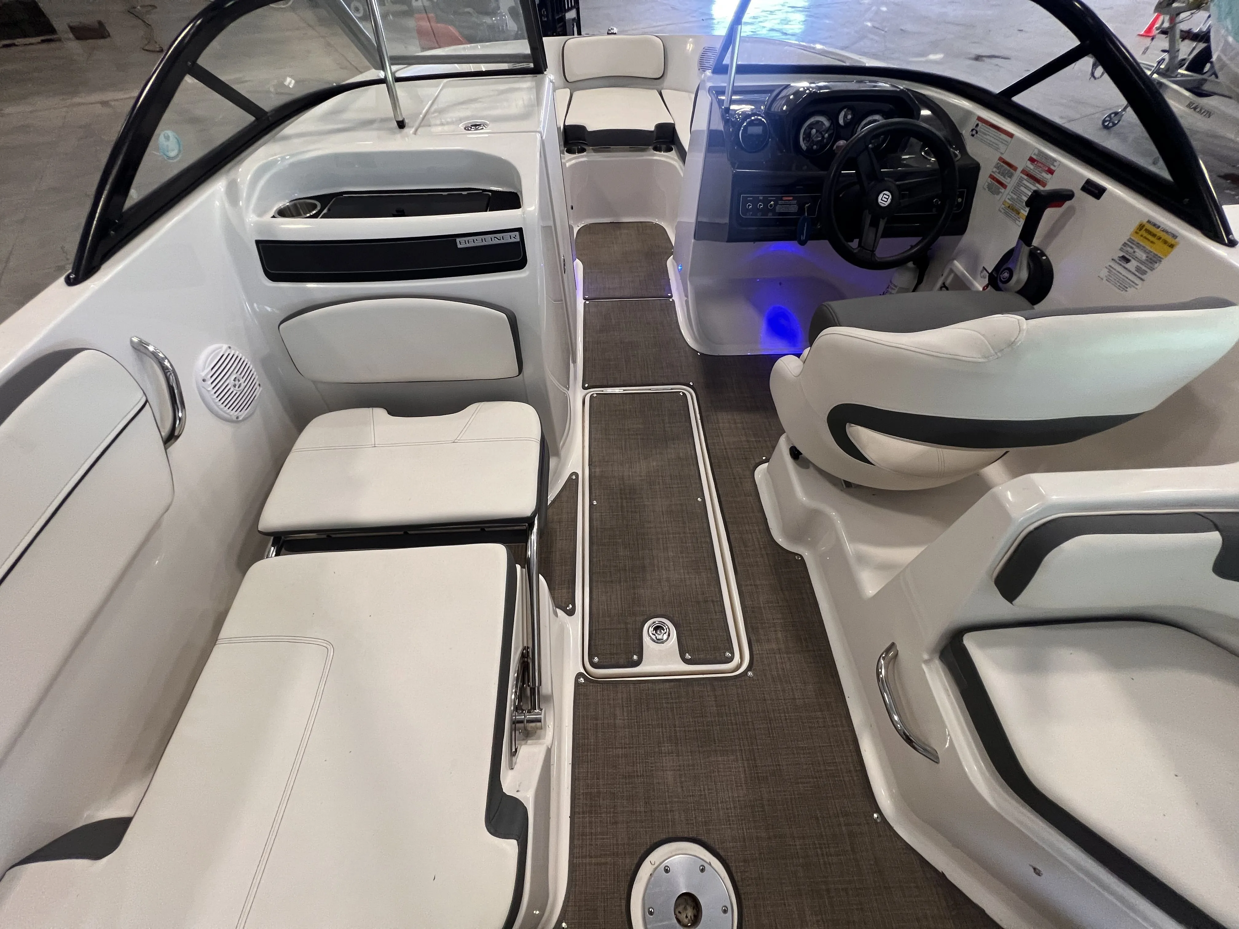 2018 Bayliner VR6 Image Thumbnail #8