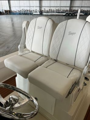 2022 Ranger 2360 BAY Image Thumbnail #6