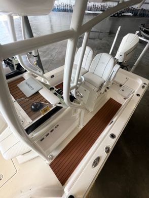 2022 Ranger 2360 BAY Image Thumbnail #7