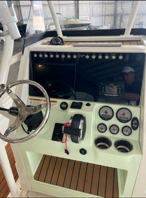 2022 Ranger 2360 BAY Image Thumbnail #9