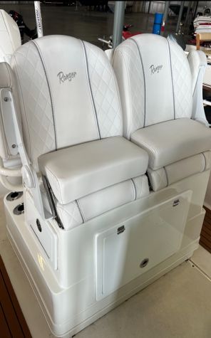 2022 Ranger 2360 BAY Image Thumbnail #22