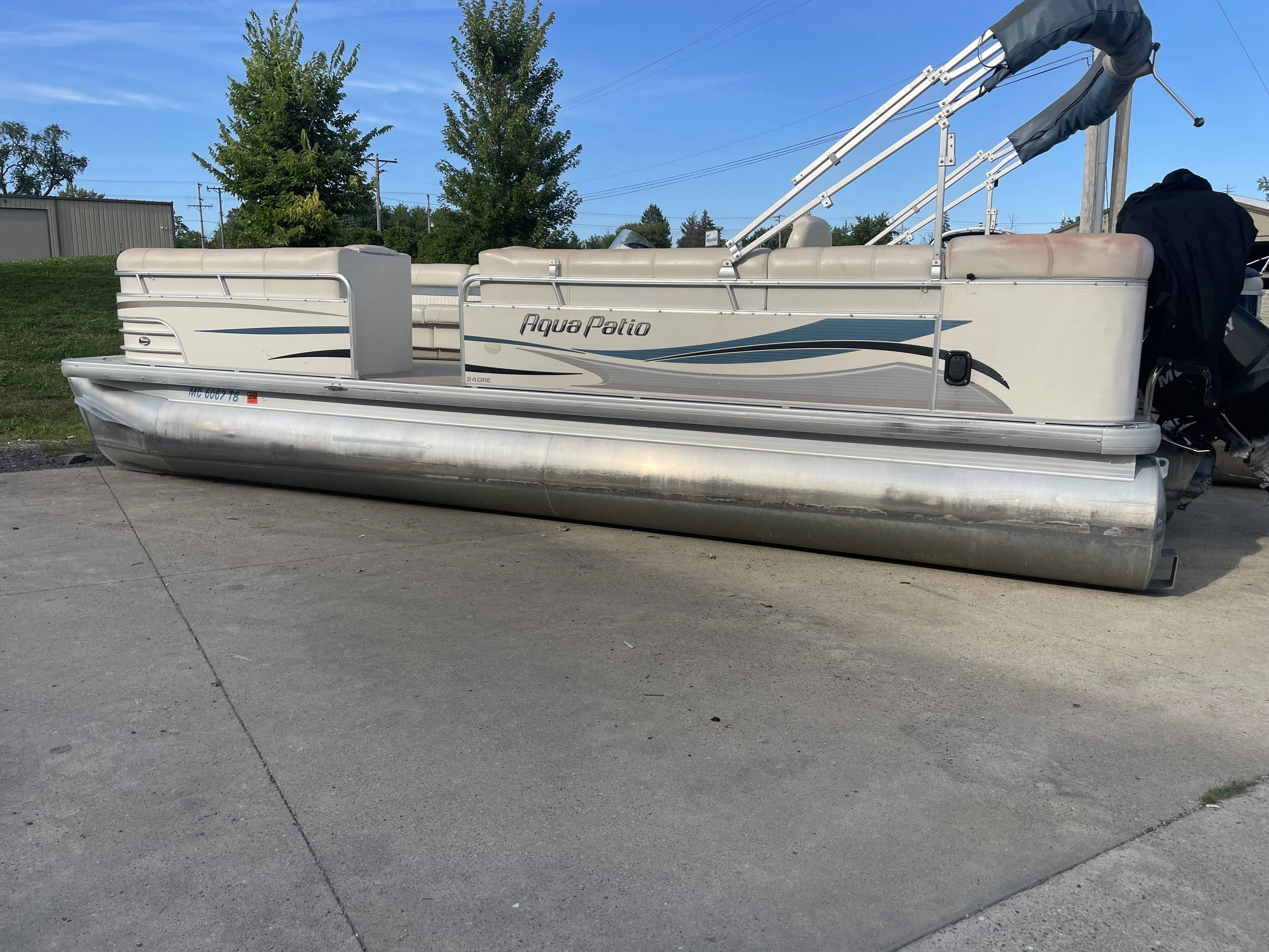 2008 Godfrey 240 RE AP Image Thumbnail #2