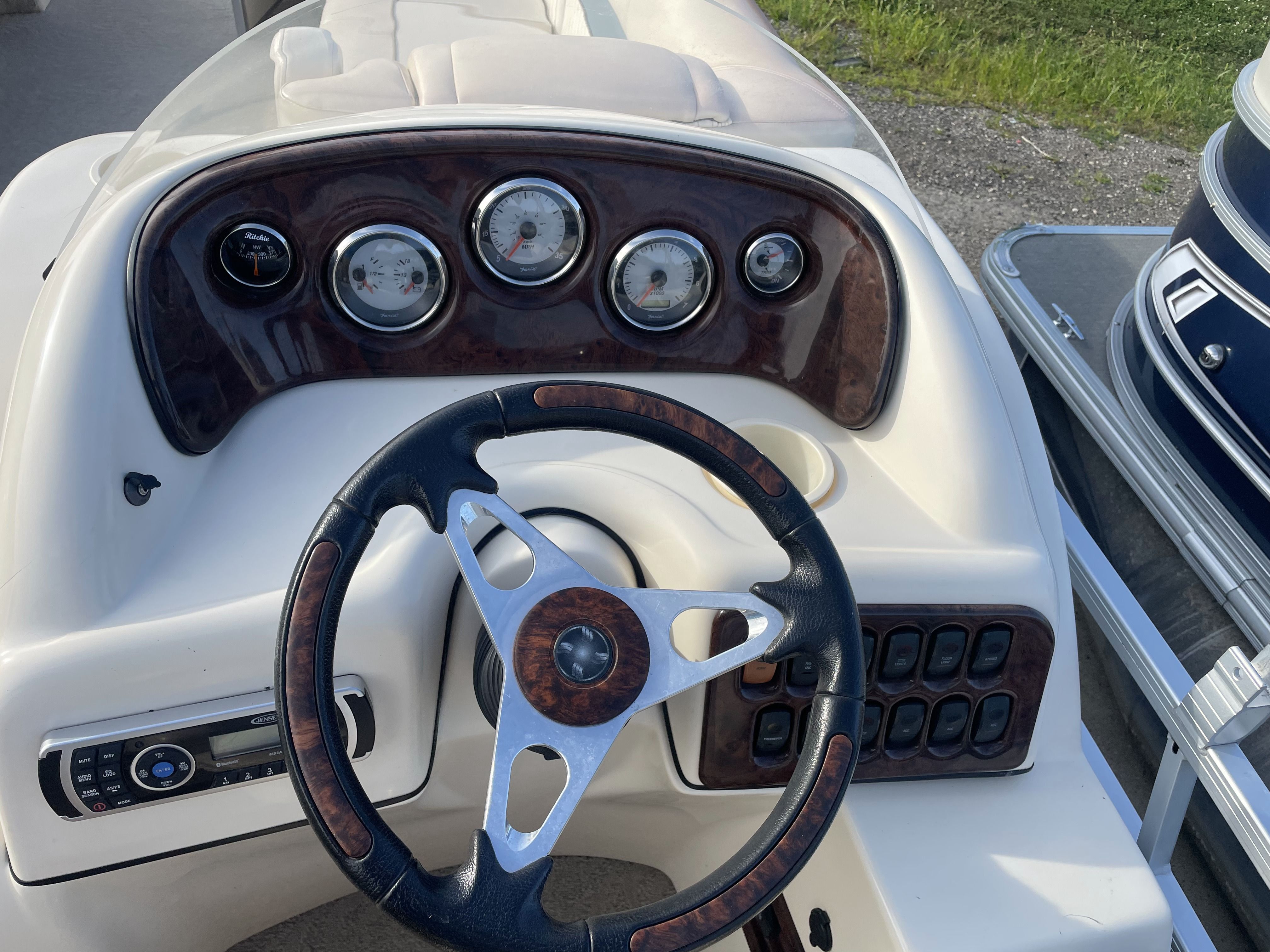 2008 Godfrey 240 RE AP Image Thumbnail #6