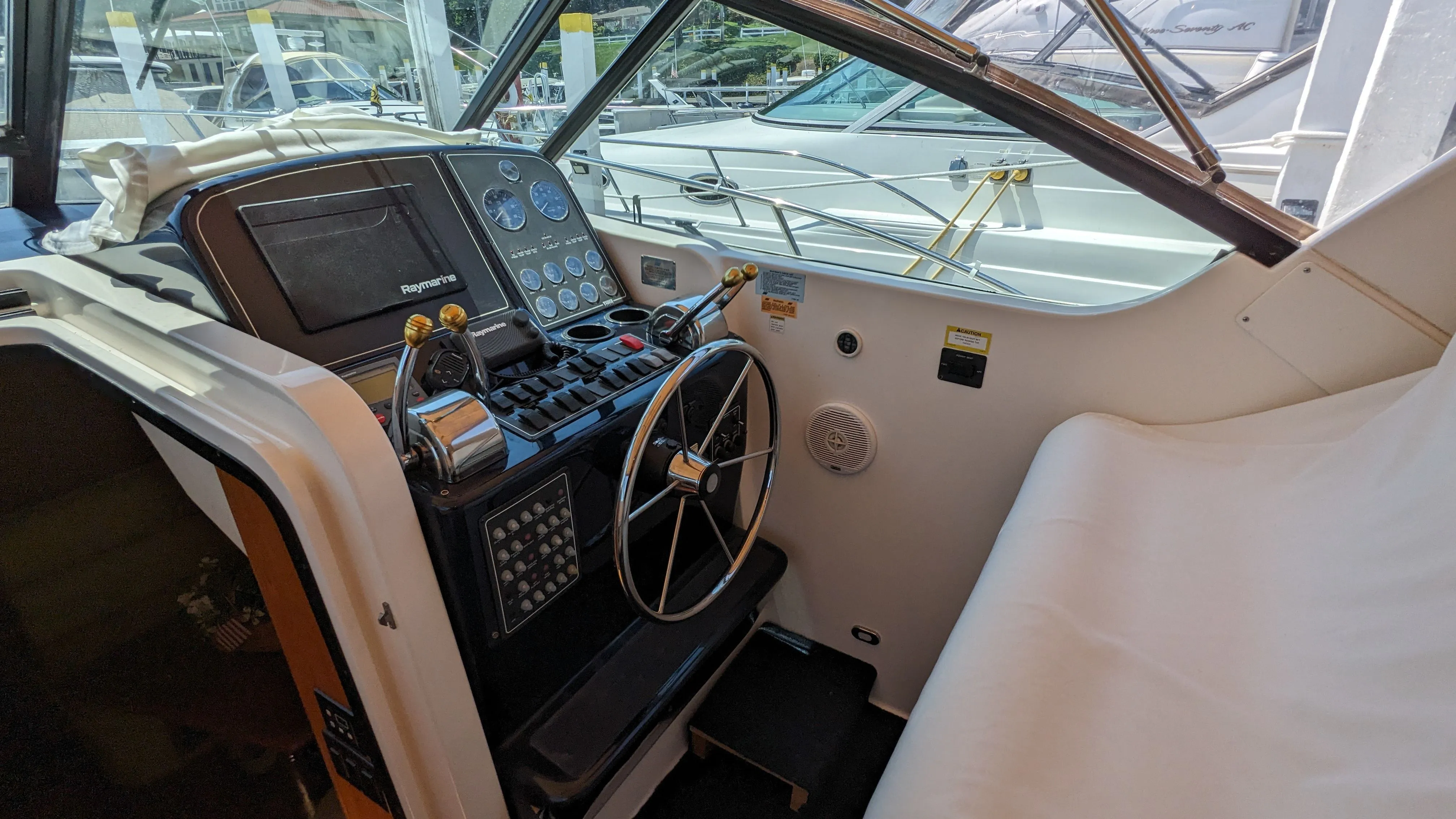 1999 Tiara Yachts 3500 OPEN Image Thumbnail #4