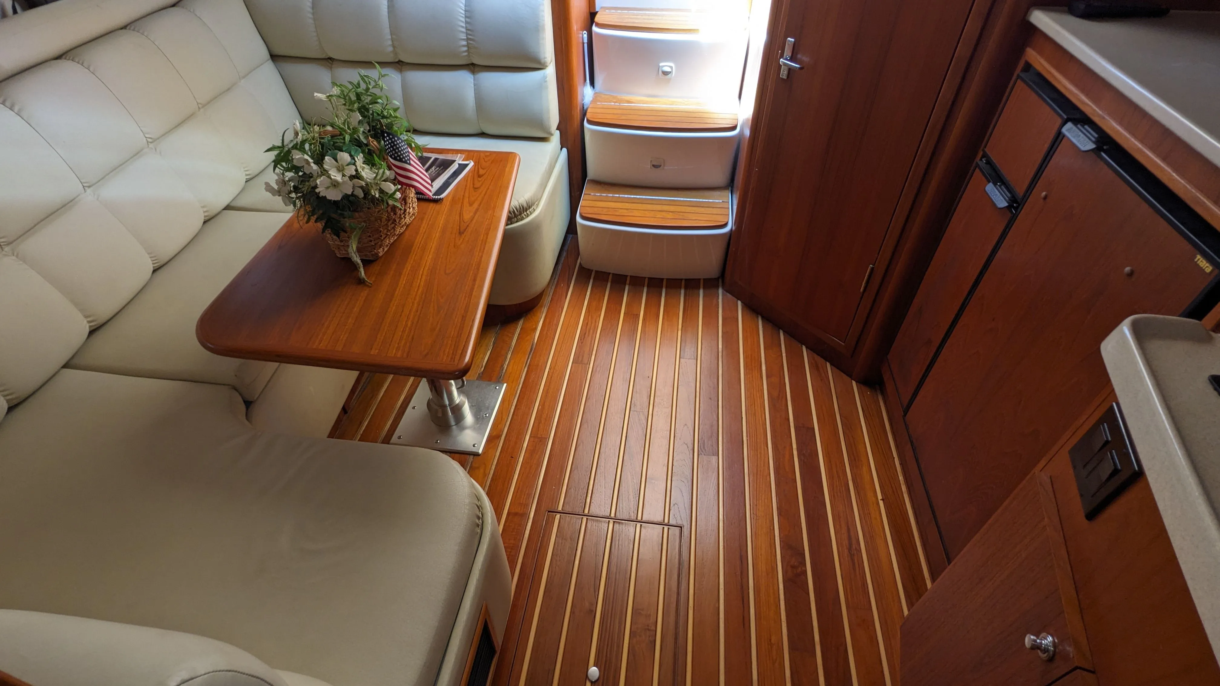 1999 Tiara Yachts 3500 OPEN Image Thumbnail #16
